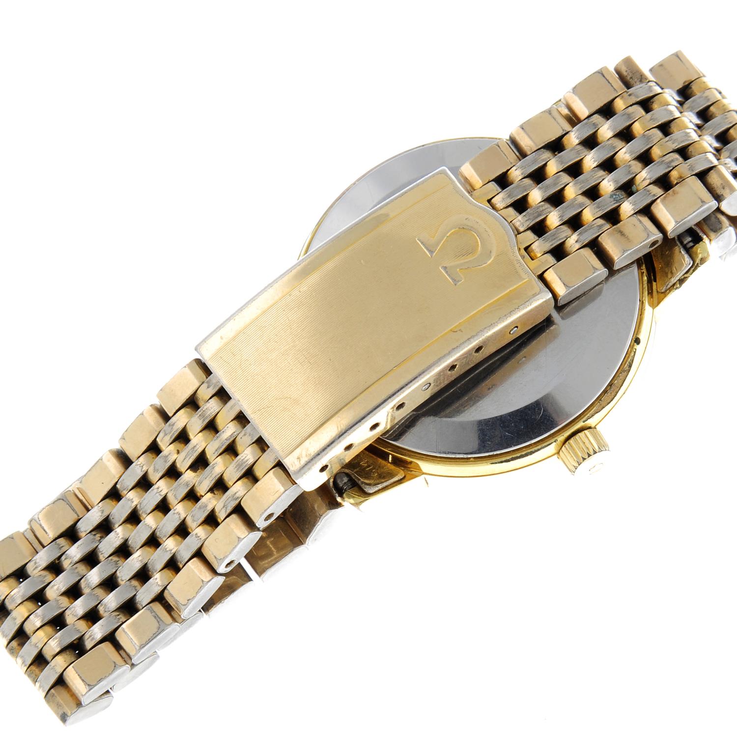 OMEGA - a gentleman's bracelet watch. - Image 2 of 4