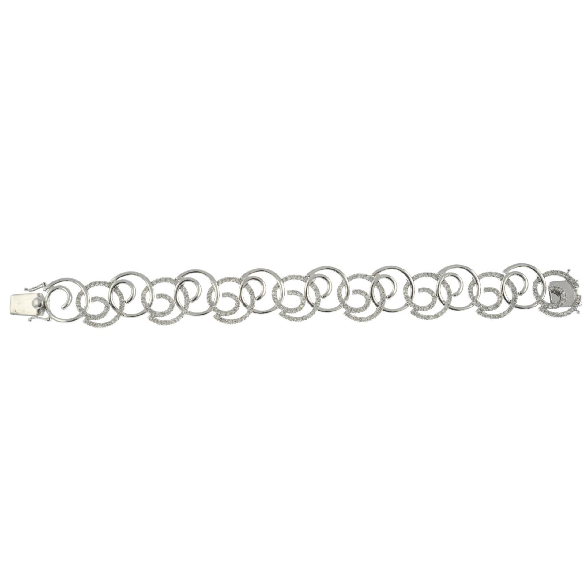 A diamond spiral-link bracelet. - Bild 3 aus 4