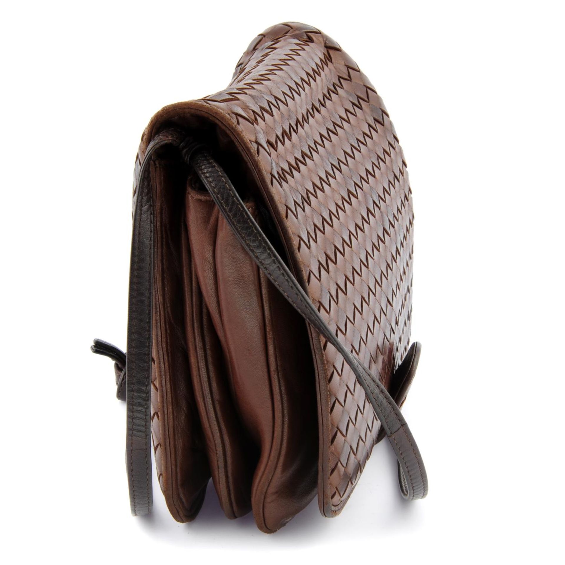 BOTTEGA VENETA - a brown Intrecciato handbag. - Image 3 of 5