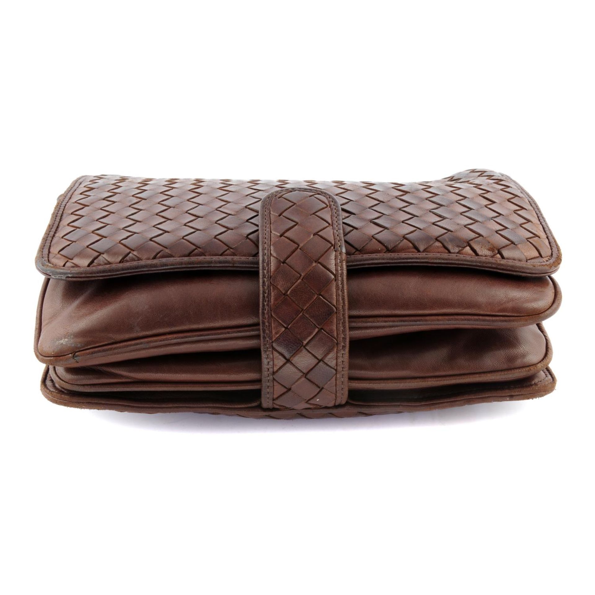 BOTTEGA VENETA - a brown Intrecciato handbag. - Image 4 of 5