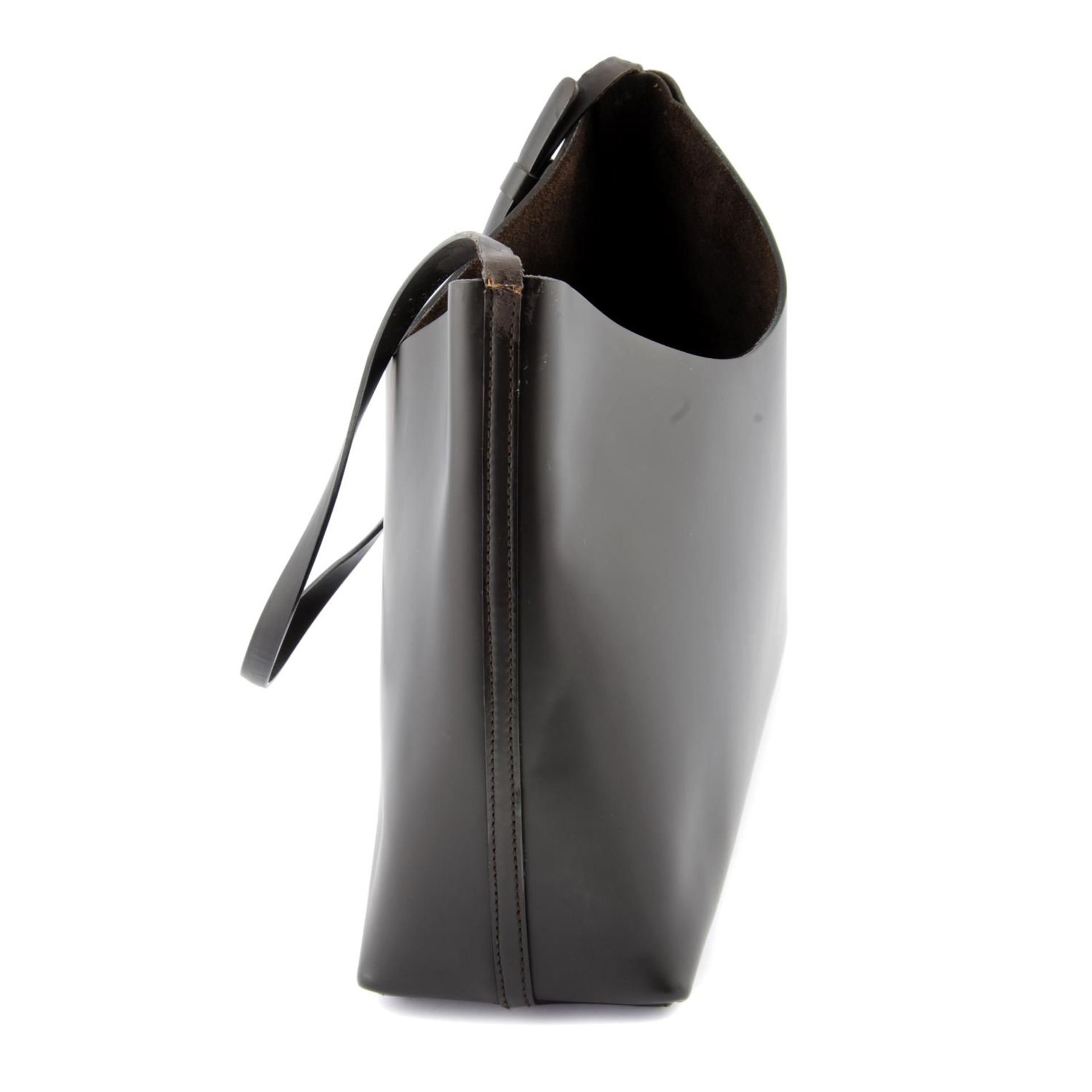 GUCCI - a brown leather handbag. - Image 3 of 5