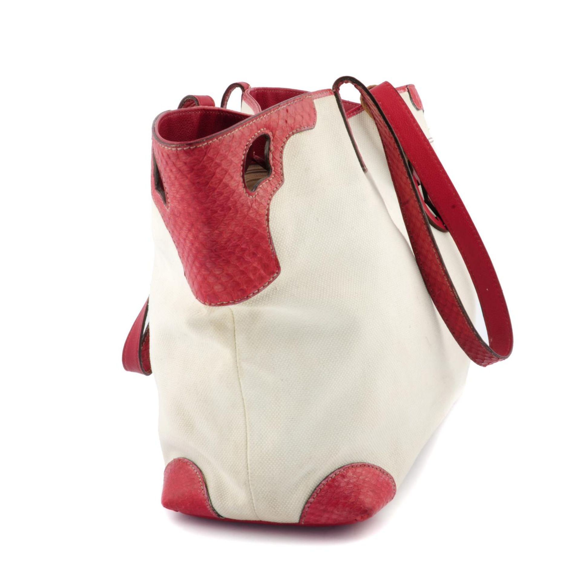 CARTIER - a white and red Marcello de Cartier handbag. - Image 3 of 4