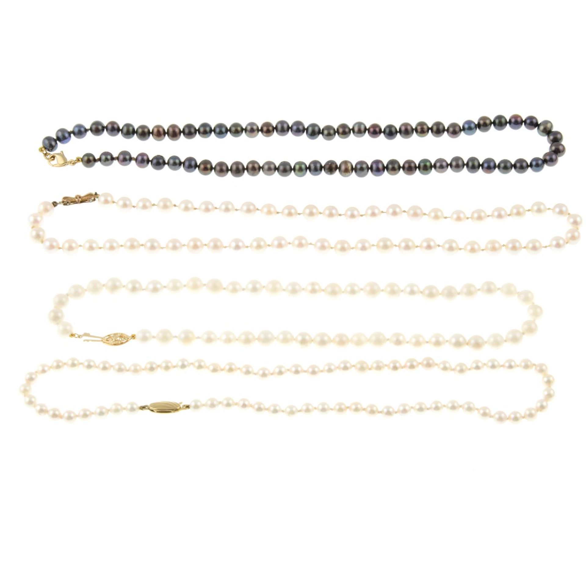 Four cultured pearl single-strand necklaces.Lengths 36 to 44cms. - Image 2 of 2