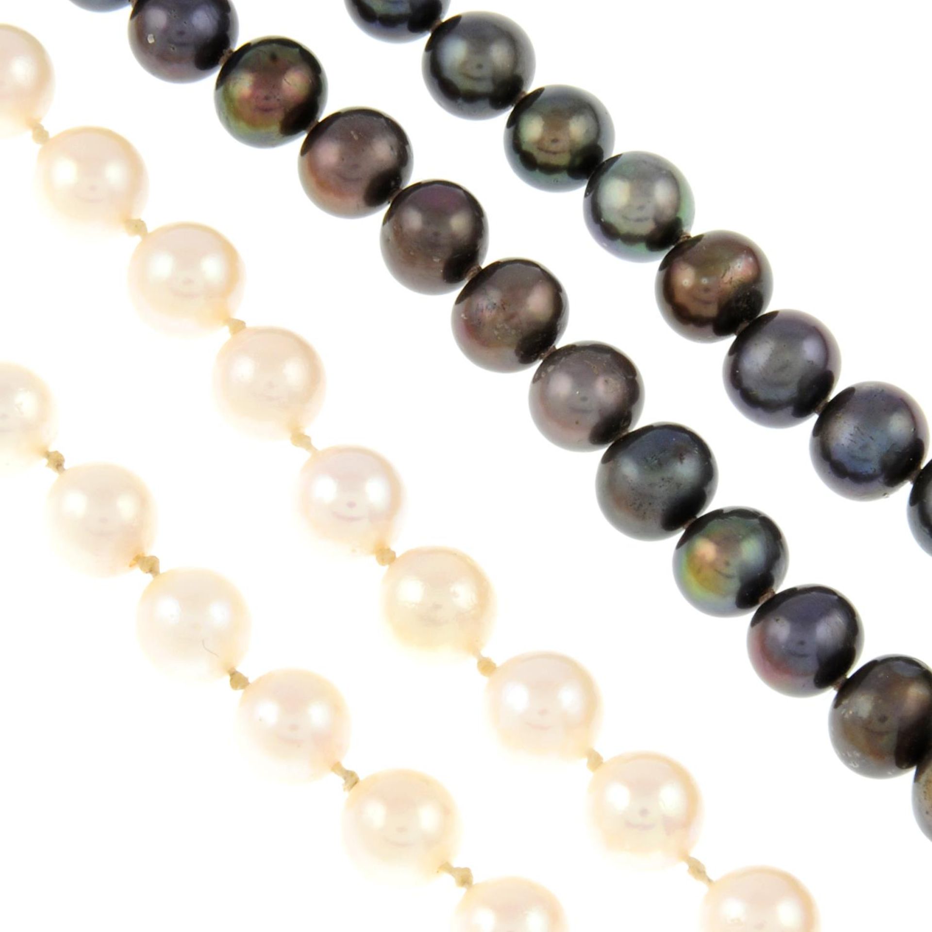 Four cultured pearl single-strand necklaces.Lengths 36 to 44cms.