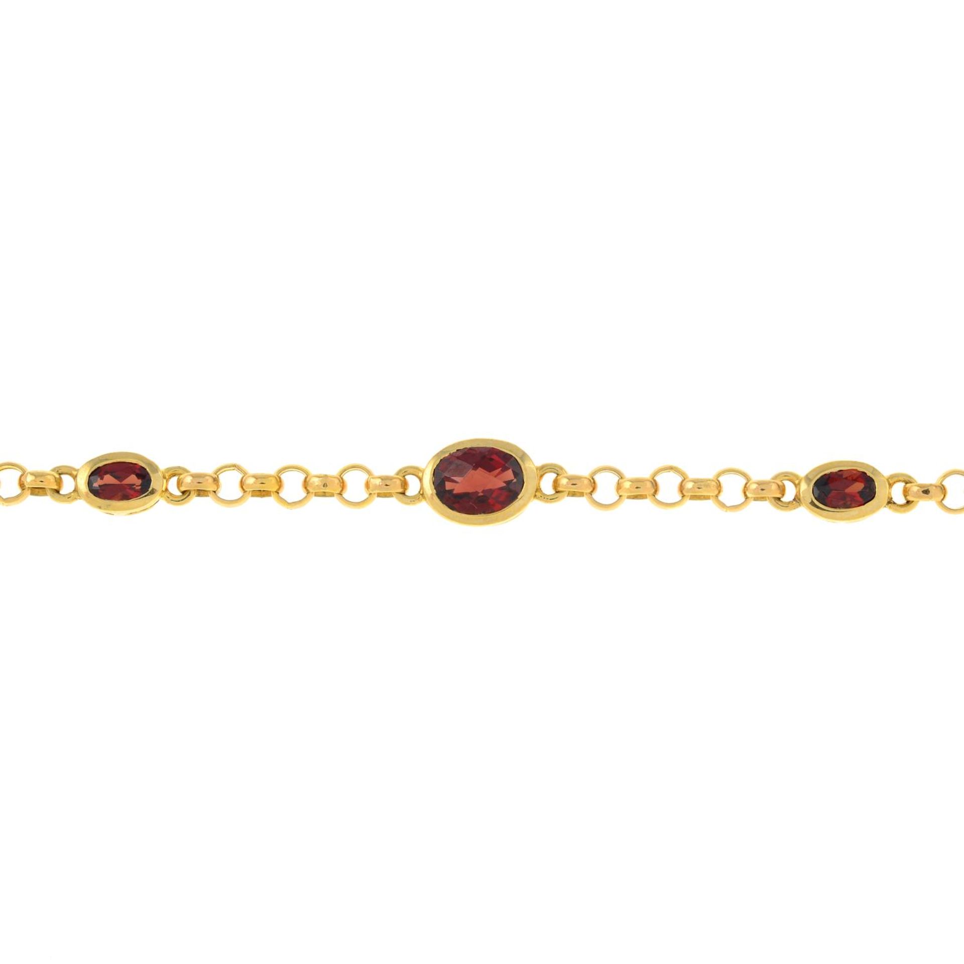 A garnet bracelet.Stamped 375.Length 21cms.