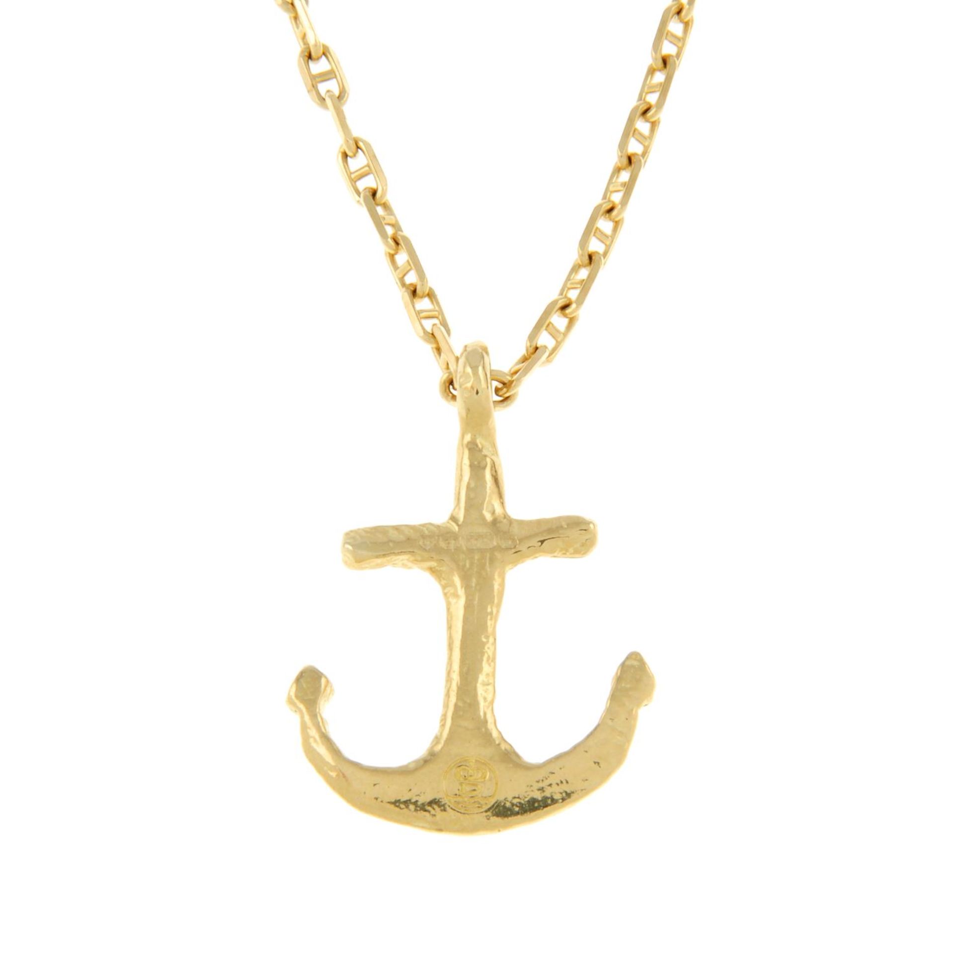 A 9ct gold anchor pendant, - Bild 2 aus 3