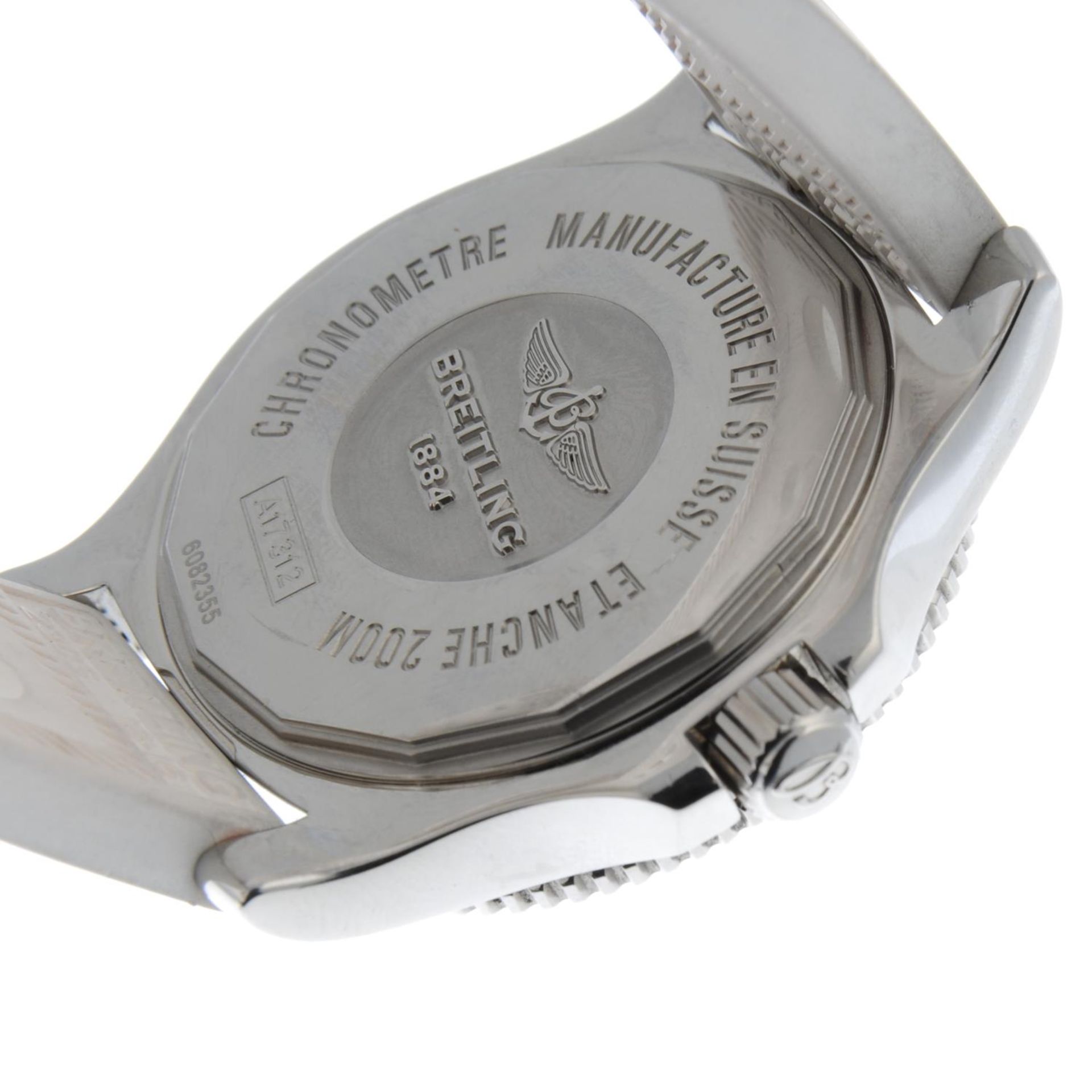 BREITLING - a SuperoceanII 36 wrist watch. - Image 2 of 5