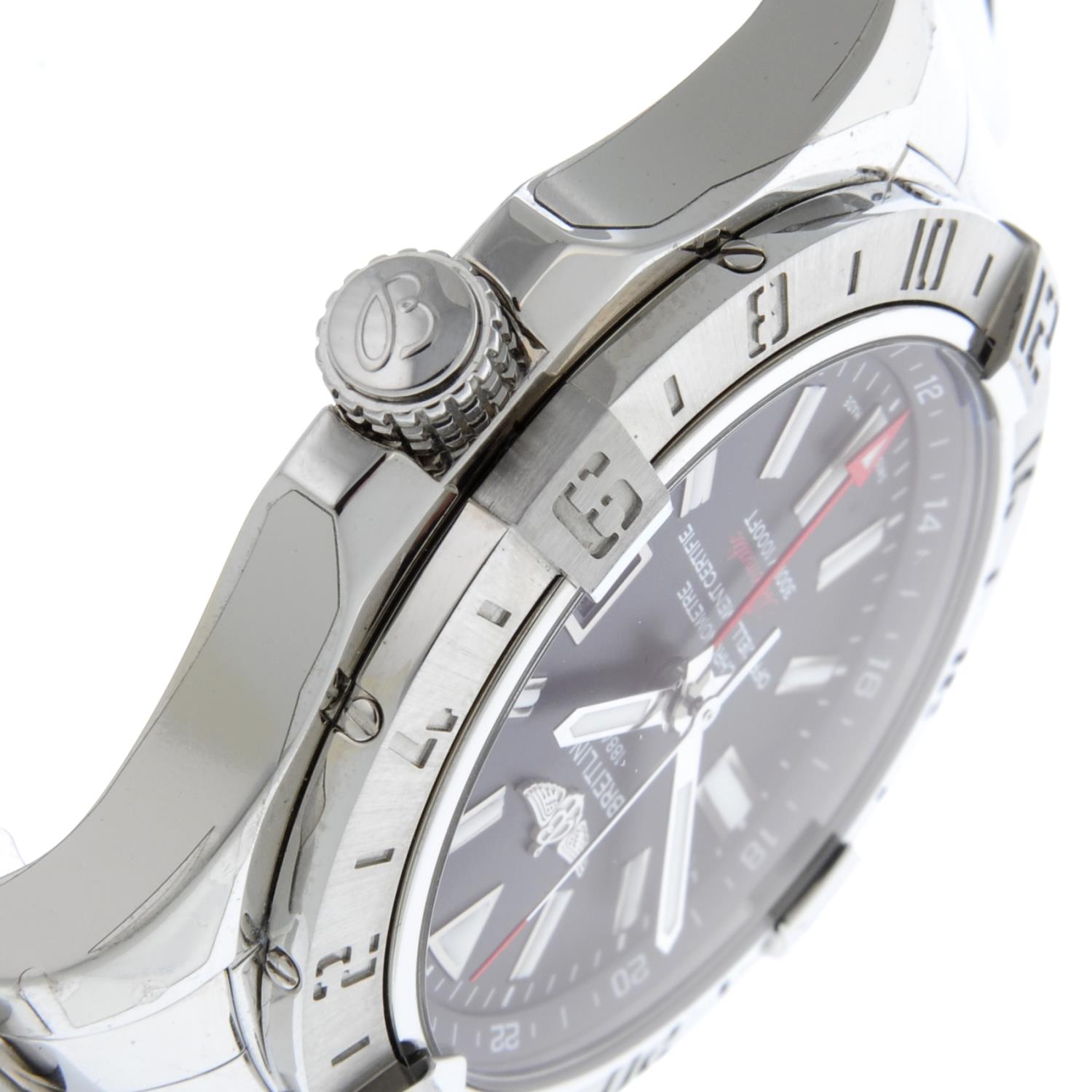 BREITLING - an Avenger II GMT braceletwatch. - Image 4 of 5