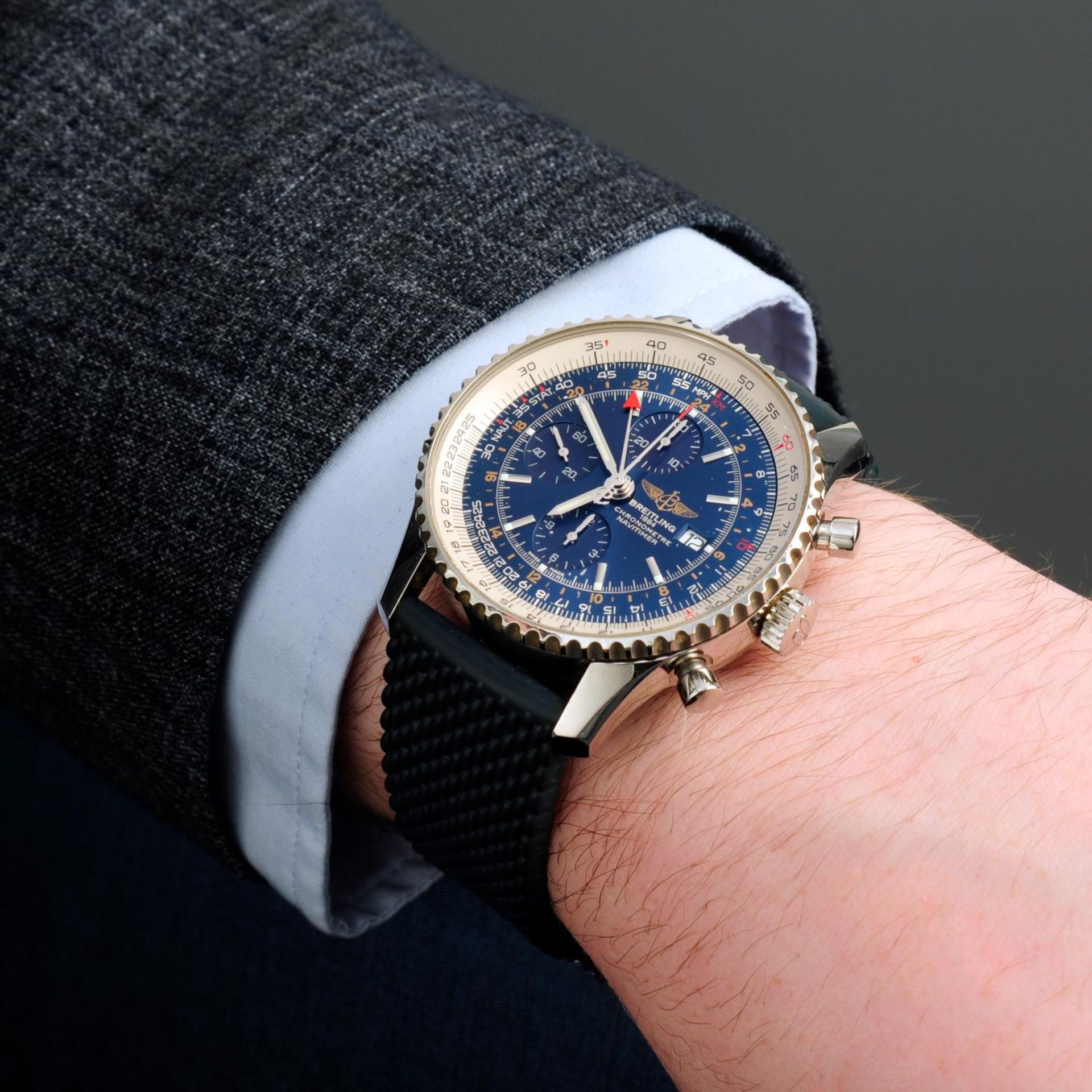 BREITLING - a Navitimer World GMT chronograph wrist watch. - Image 3 of 6