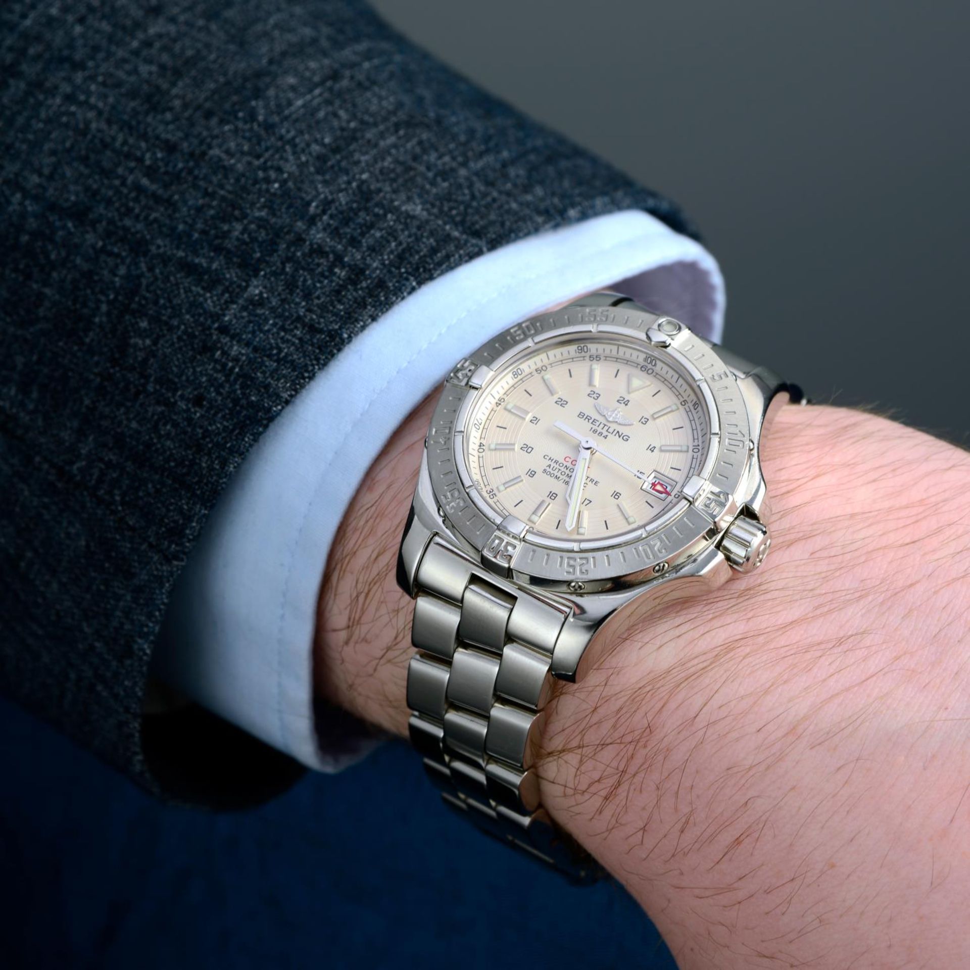 BREITLING - a Colt bracelet watch.Stainless steel case with calibrated bezel. - Image 3 of 5