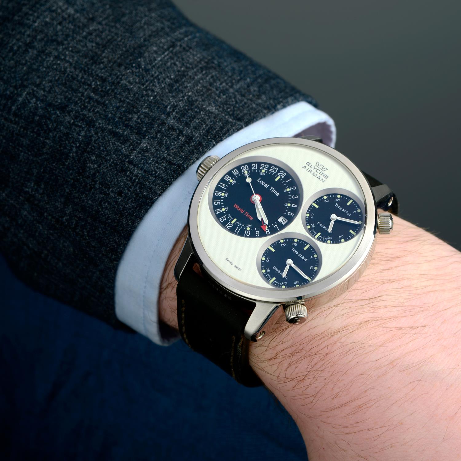 GLYCINE - an Airman7 Crosswise wristwatch. - Image 3 of 5