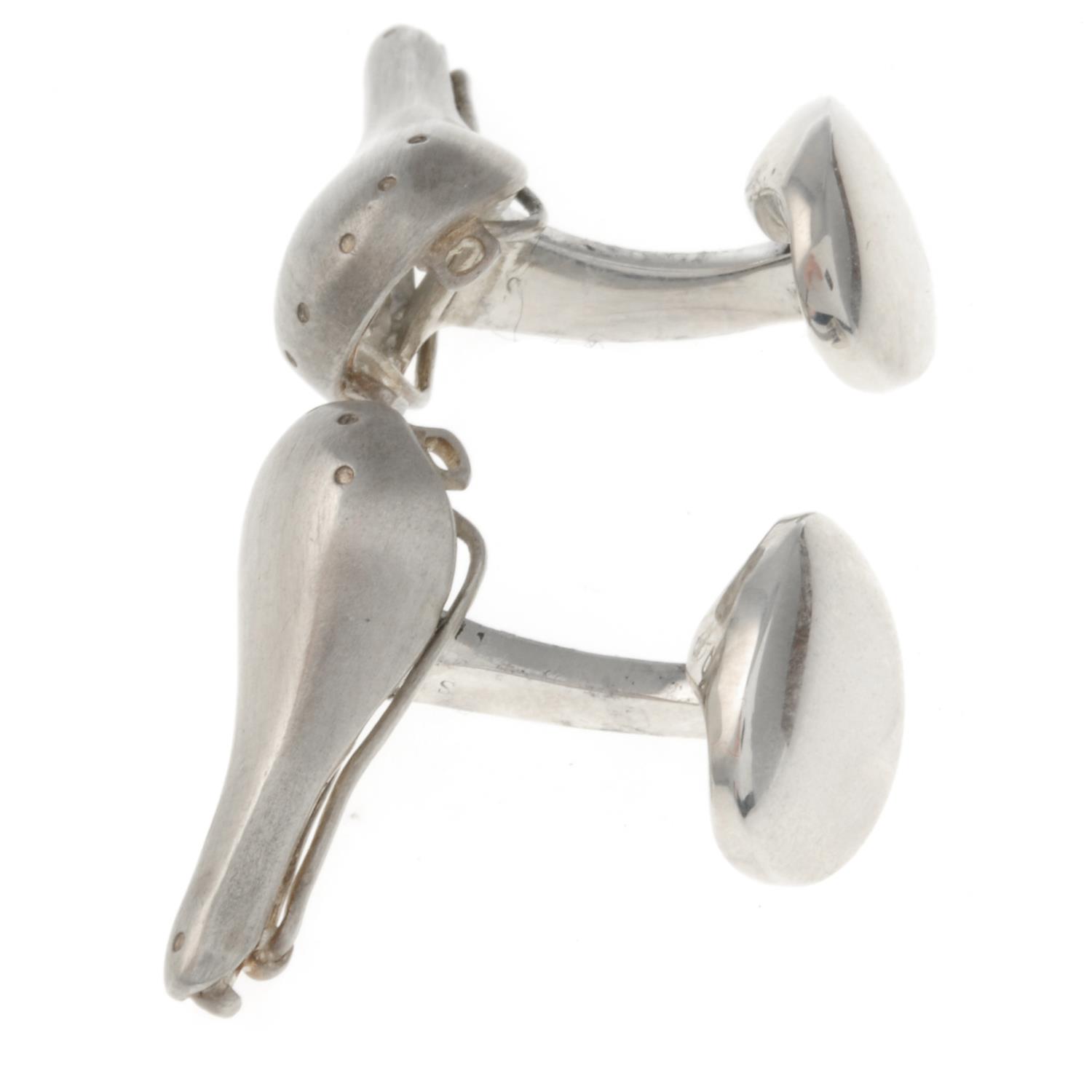 A pair of silver bicycle seat cufflinks, by Deakin and Francis.Signed D&F. - Image 2 of 3