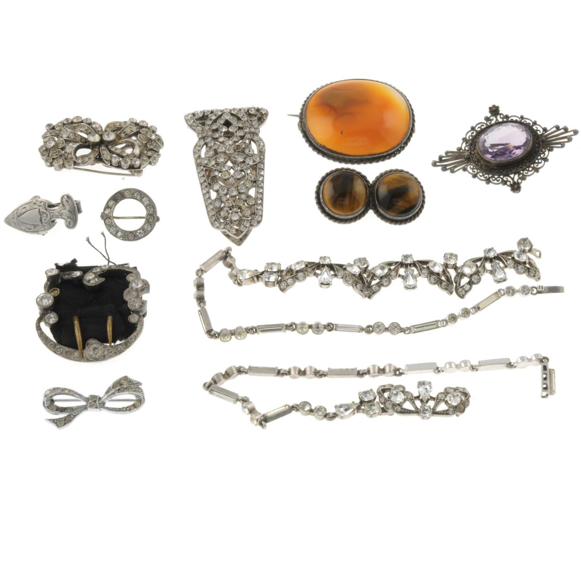 A selection of Victorian and later jewellery, - Image 2 of 2