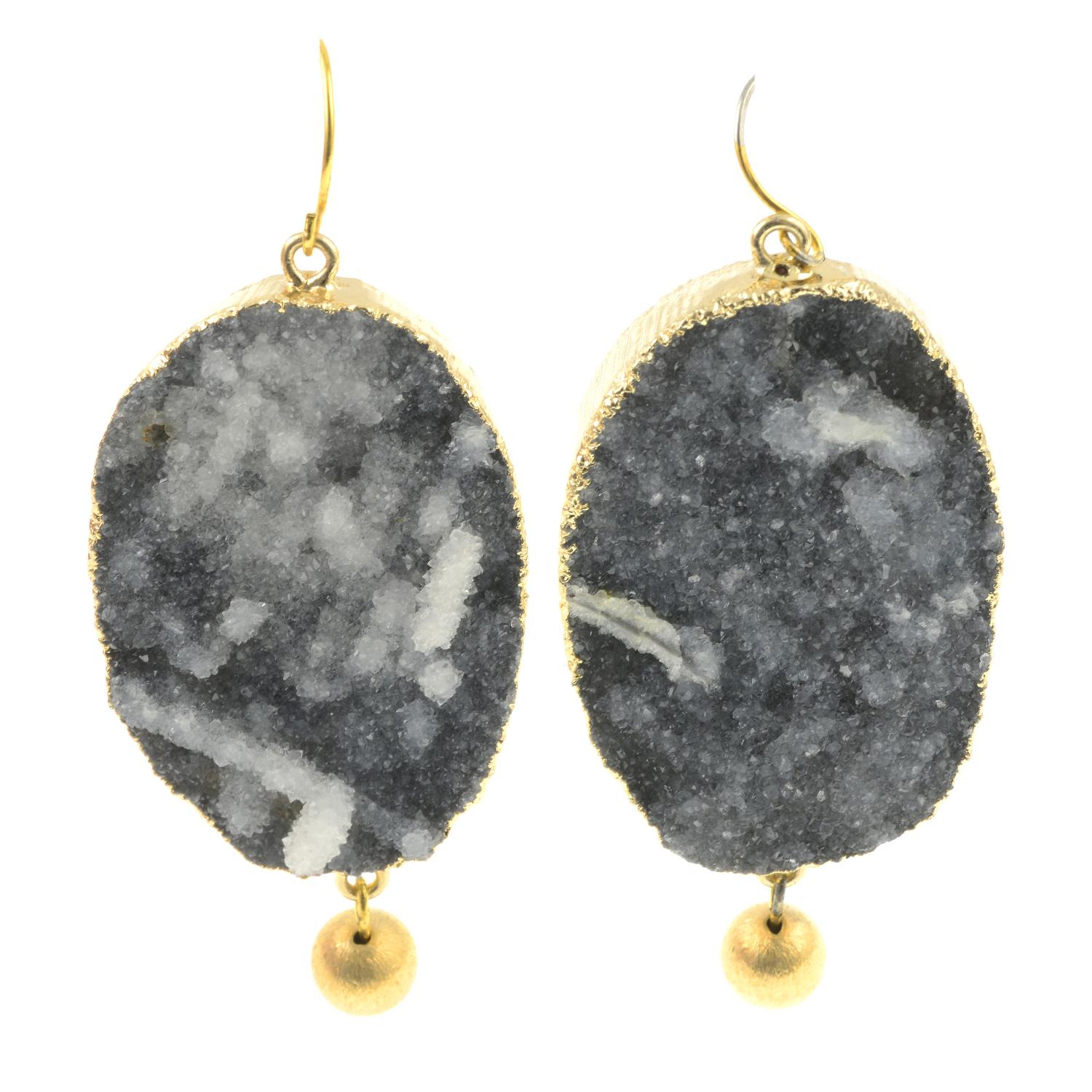 A pair of agate crystal drop earrings.Length 7.6cms.