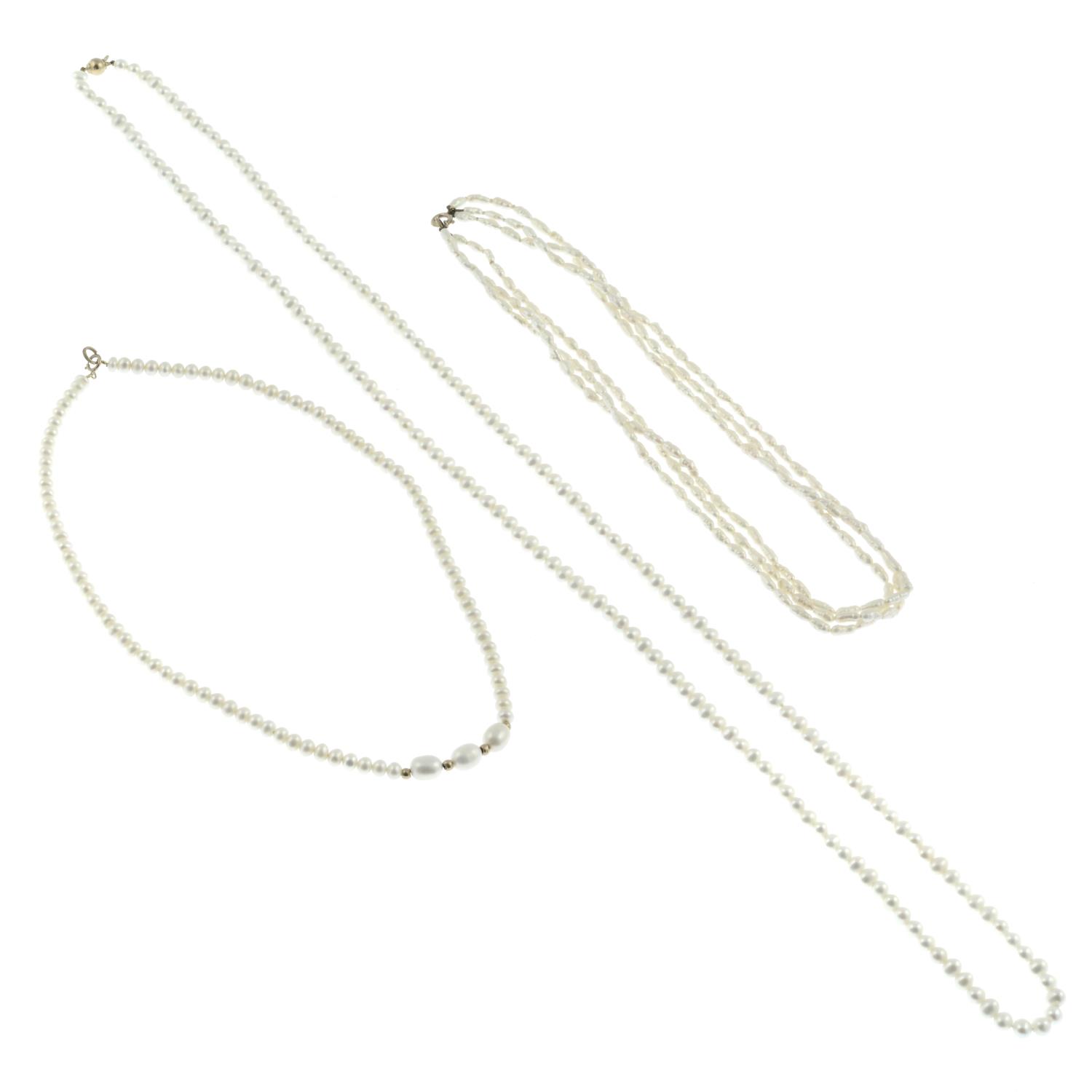 Three cultured pearl necklaces. - Image 2 of 2