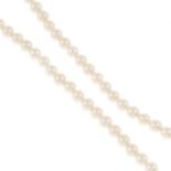 A cultured freshwater pearl necklace, with 18ct gold clasp.Hallmarks for London.