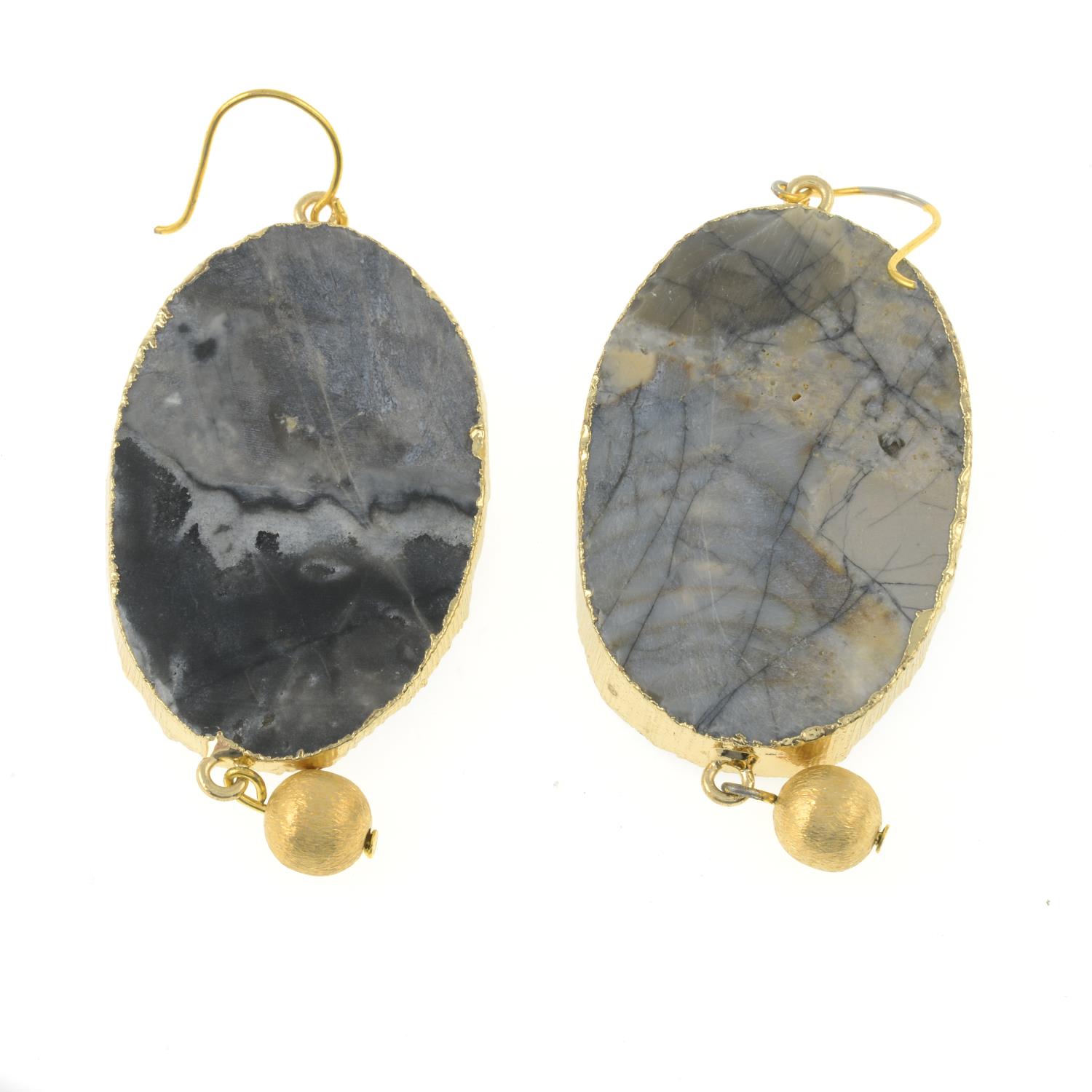 A pair of agate crystal drop earrings.Length 7.6cms. - Image 2 of 2