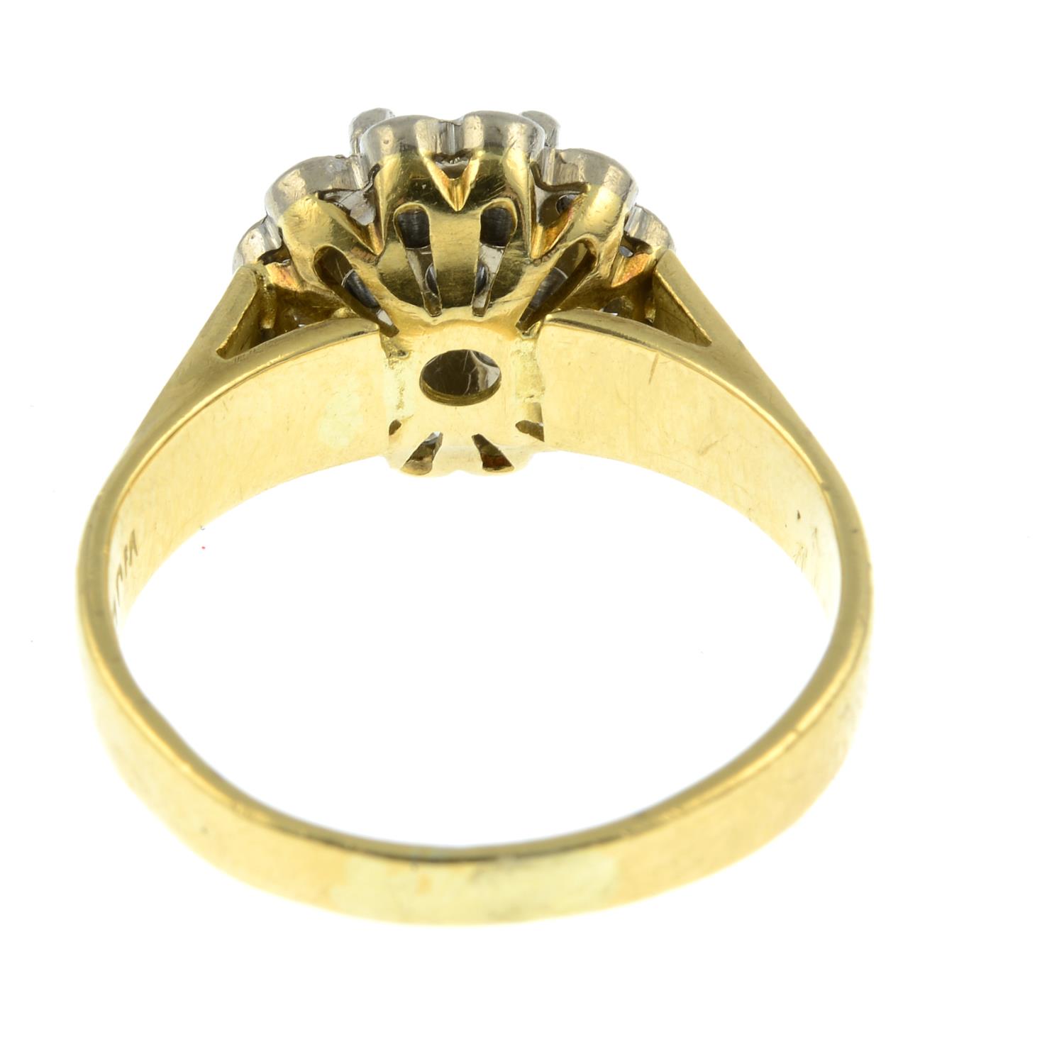 An 18ct gold diamond cluster ring. - Image 3 of 3