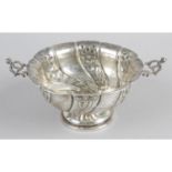 An Edwardian silver twin-handled bowl,