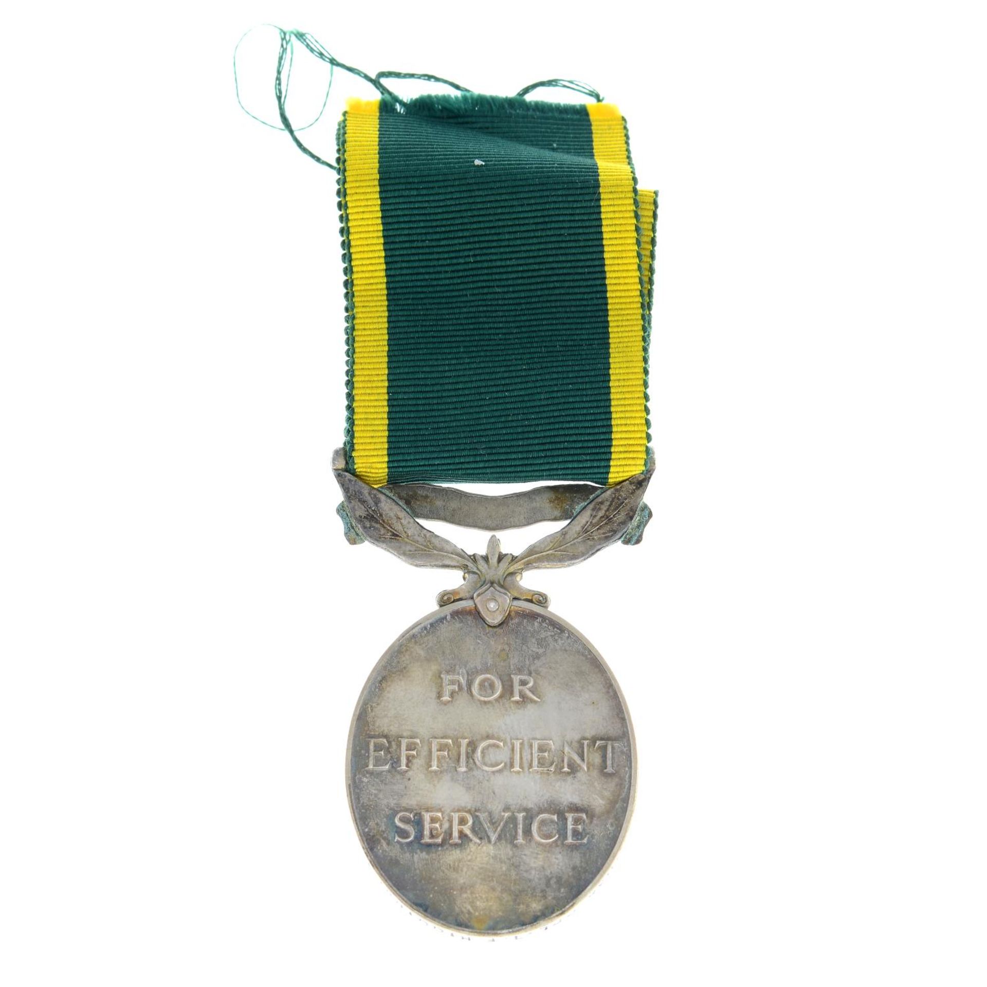 Efficiency Medal, with Militia bar, named to '2326036 Cpl. - Bild 2 aus 5