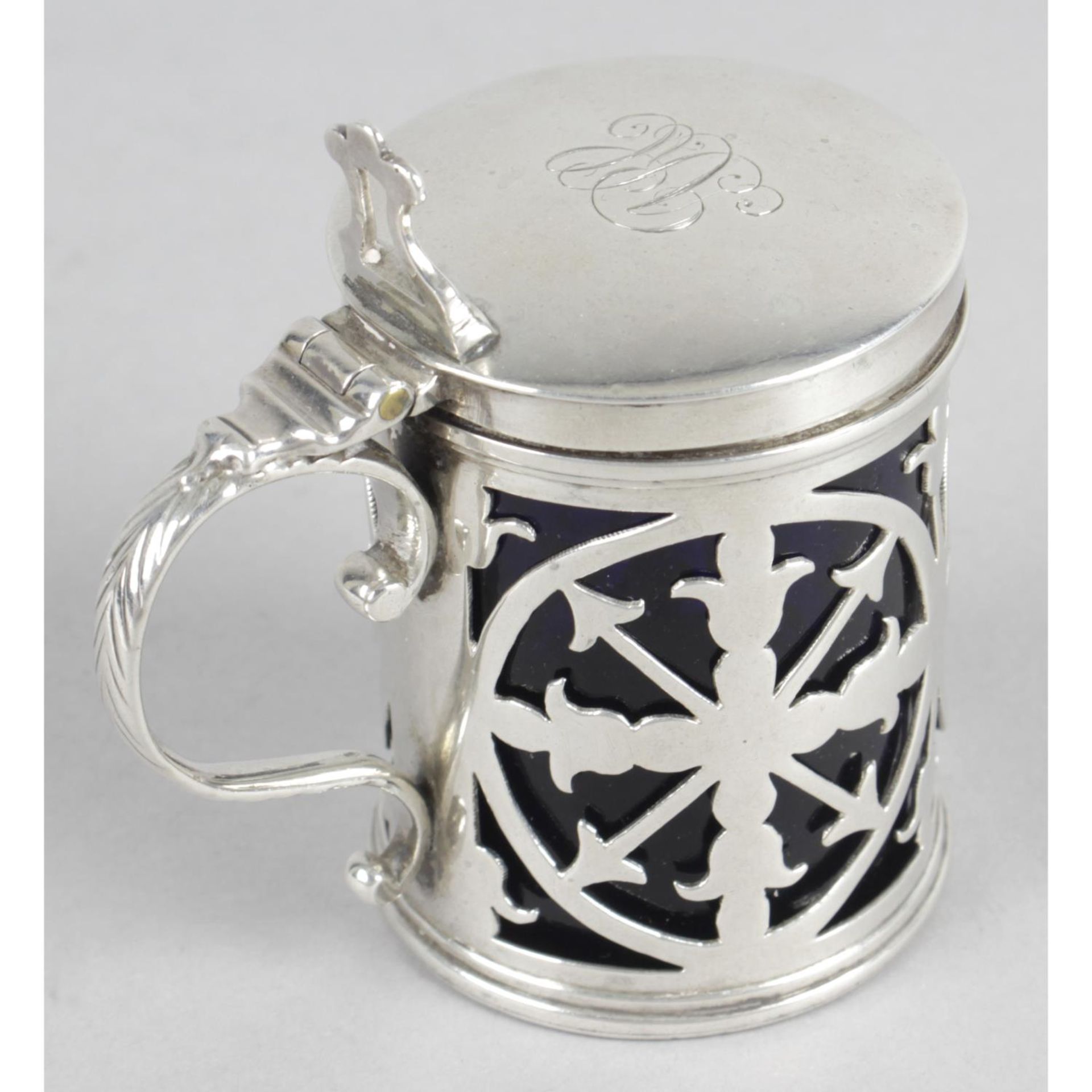 A George III silver mustard pot, - Image 2 of 3