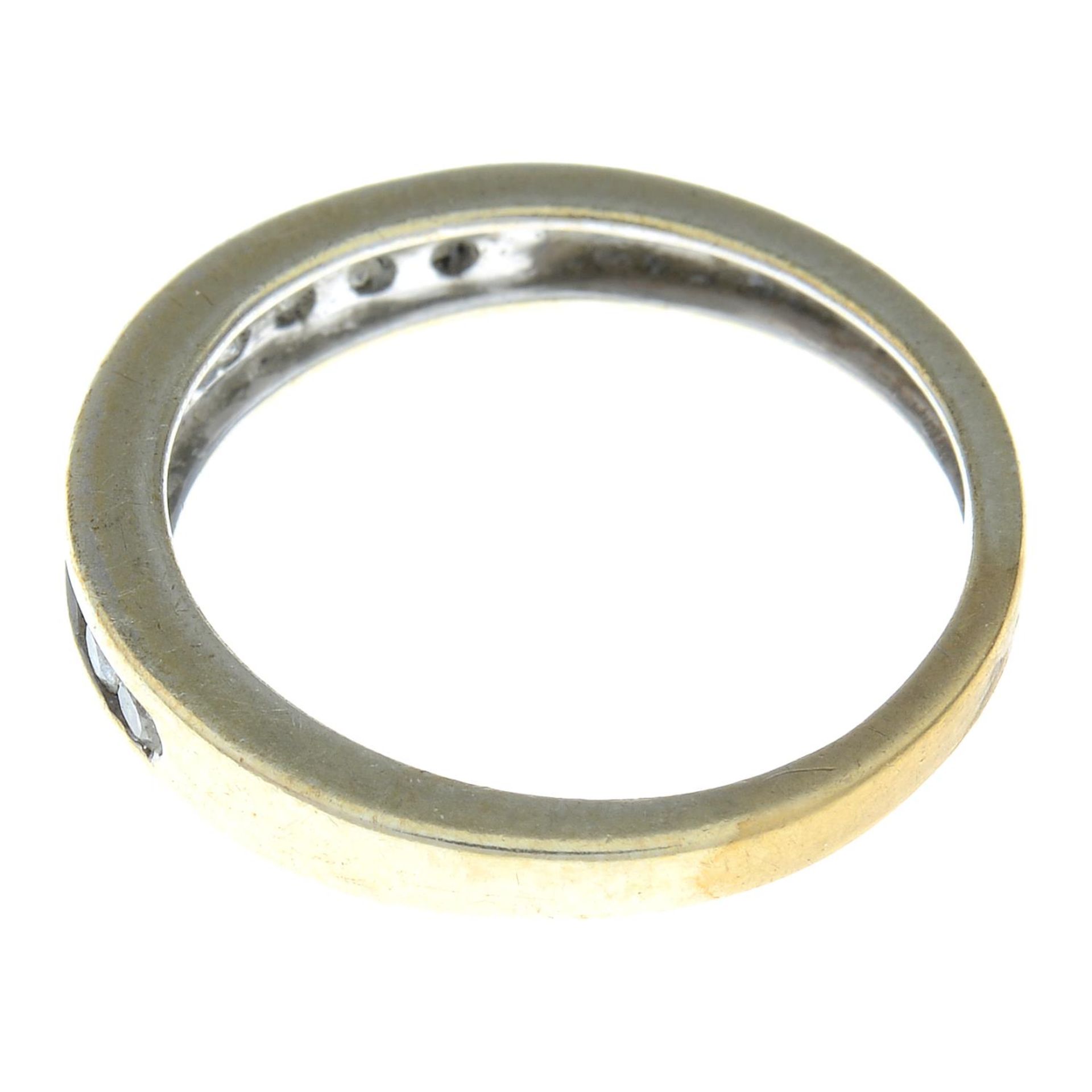 A 9ct gold diamond half eternity ring.Estimated total diamond weight 0.20ct. - Bild 2 aus 3