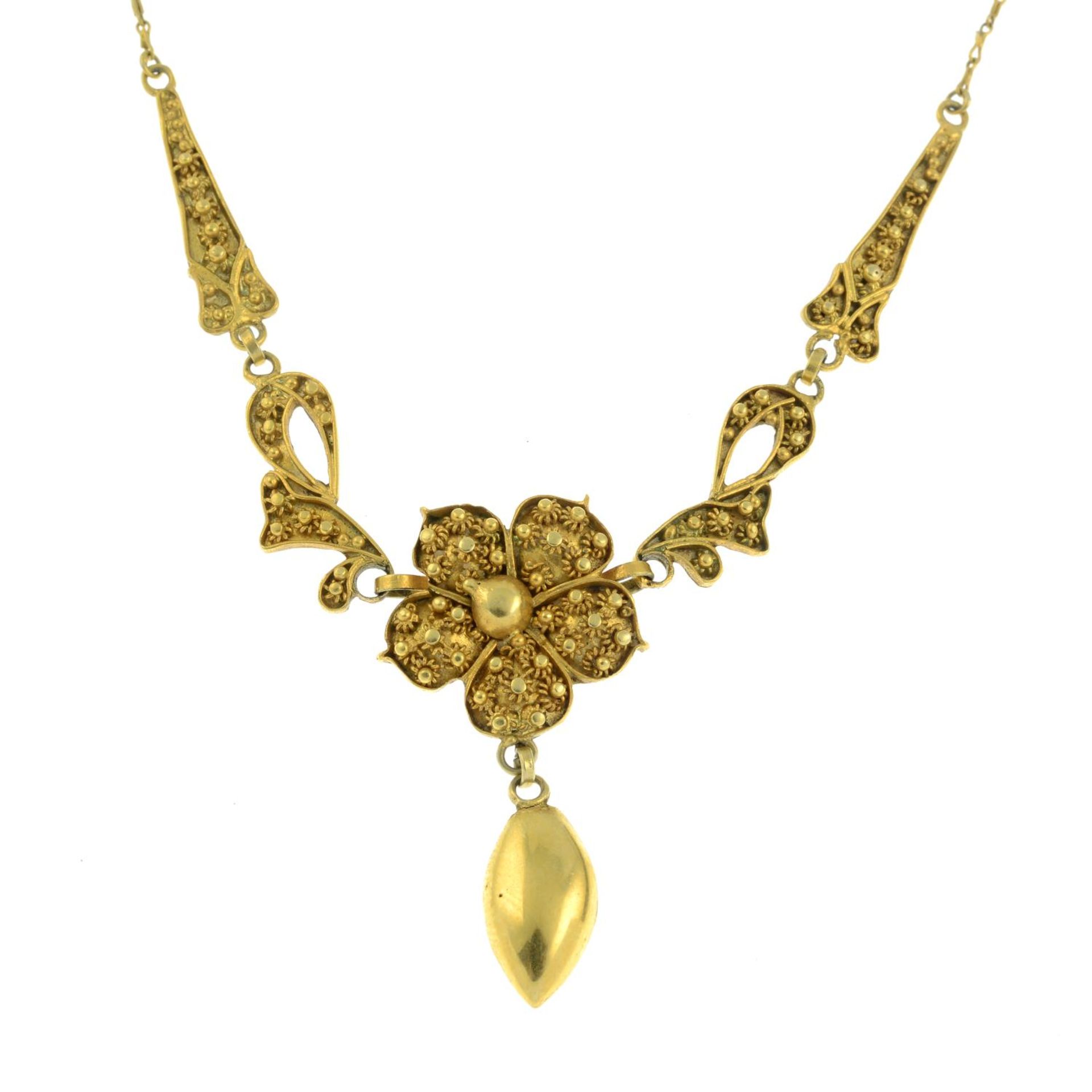 An early 20th century gold floral necklace.Length 42cms.