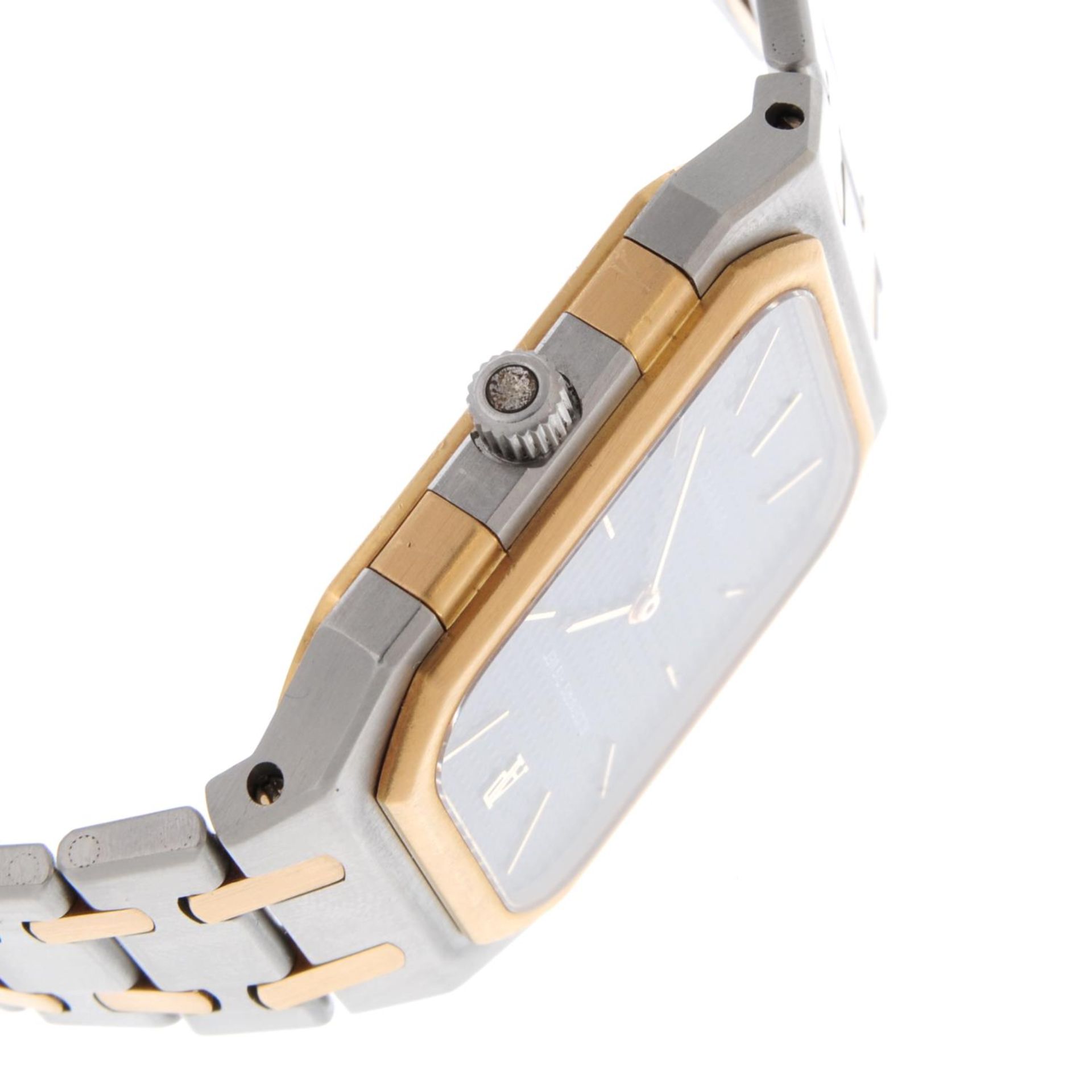 AUDEMARS PIGUET - a gentleman's Royal Oak bracelet watch. - Image 3 of 4