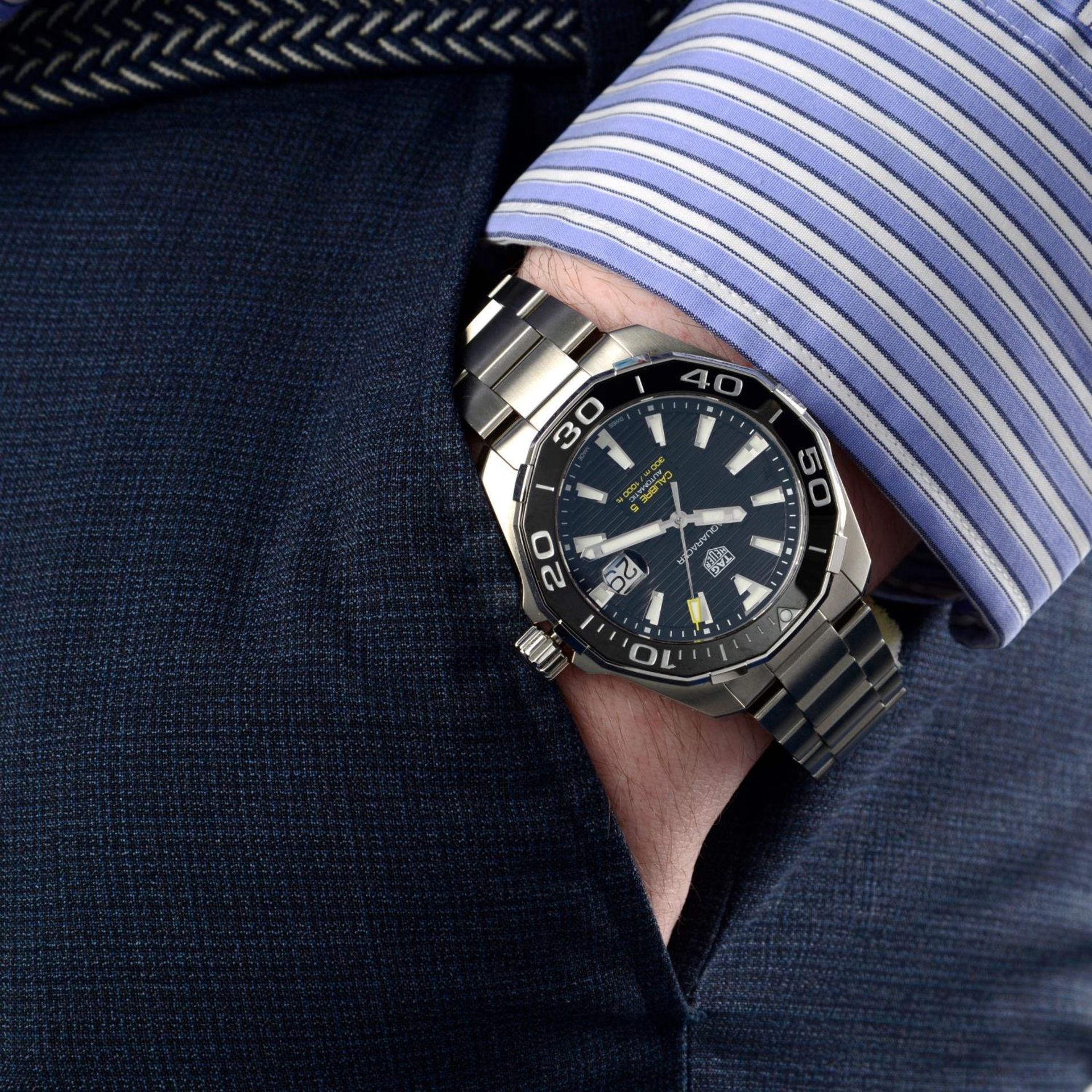 CURRENT MODEL: TAG HEUER - a Aquaracer Calibre 5 bracelet watch. - Image 6 of 6