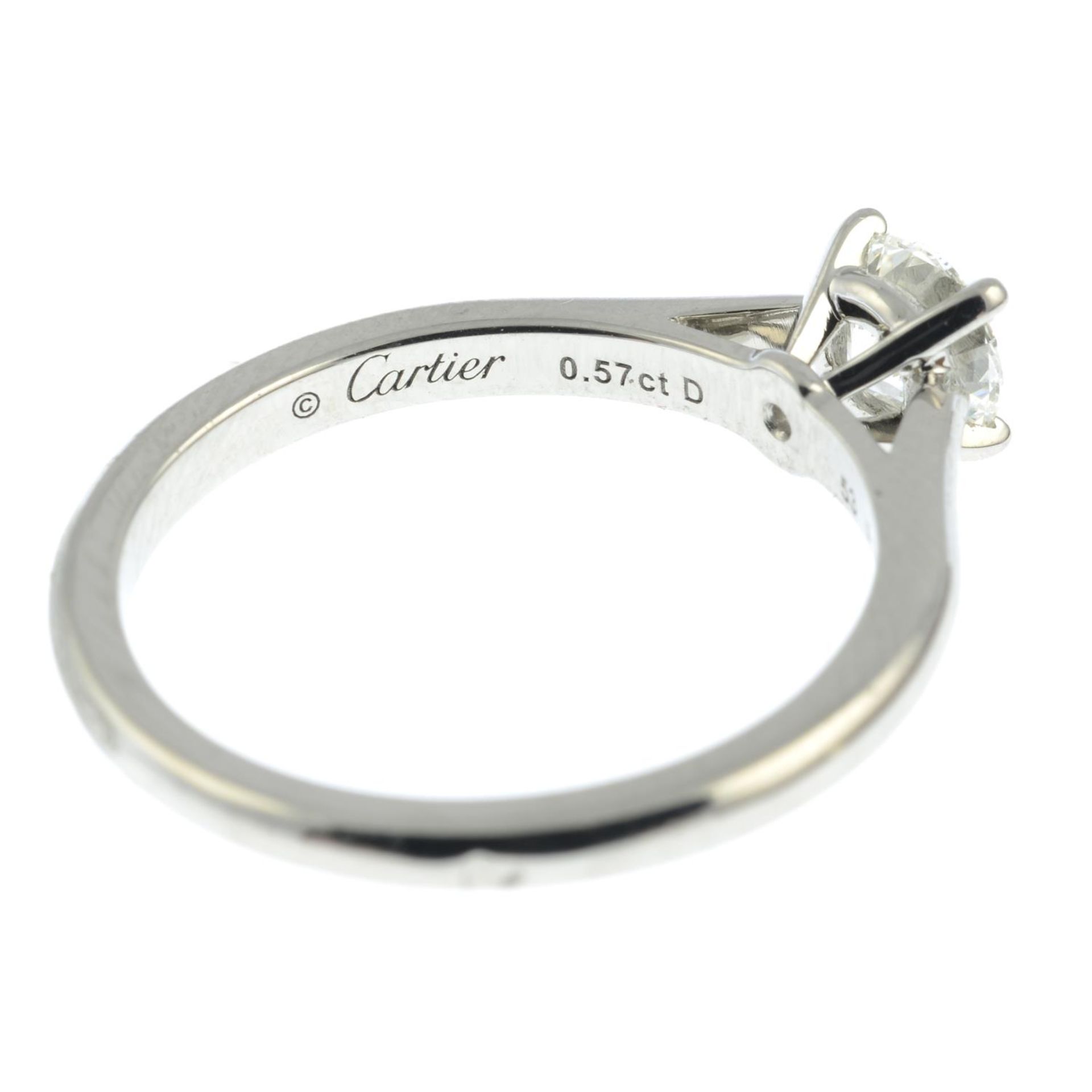 A platinum brilliant-cut diamond single-stone ring, - Bild 5 aus 6