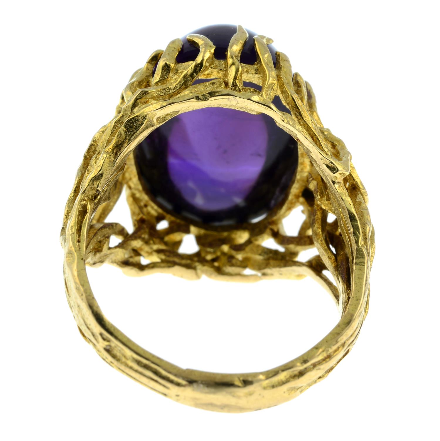 A 1970s 9ct gold amethyst cabochon textured abstract dress ring. - Image 5 of 6