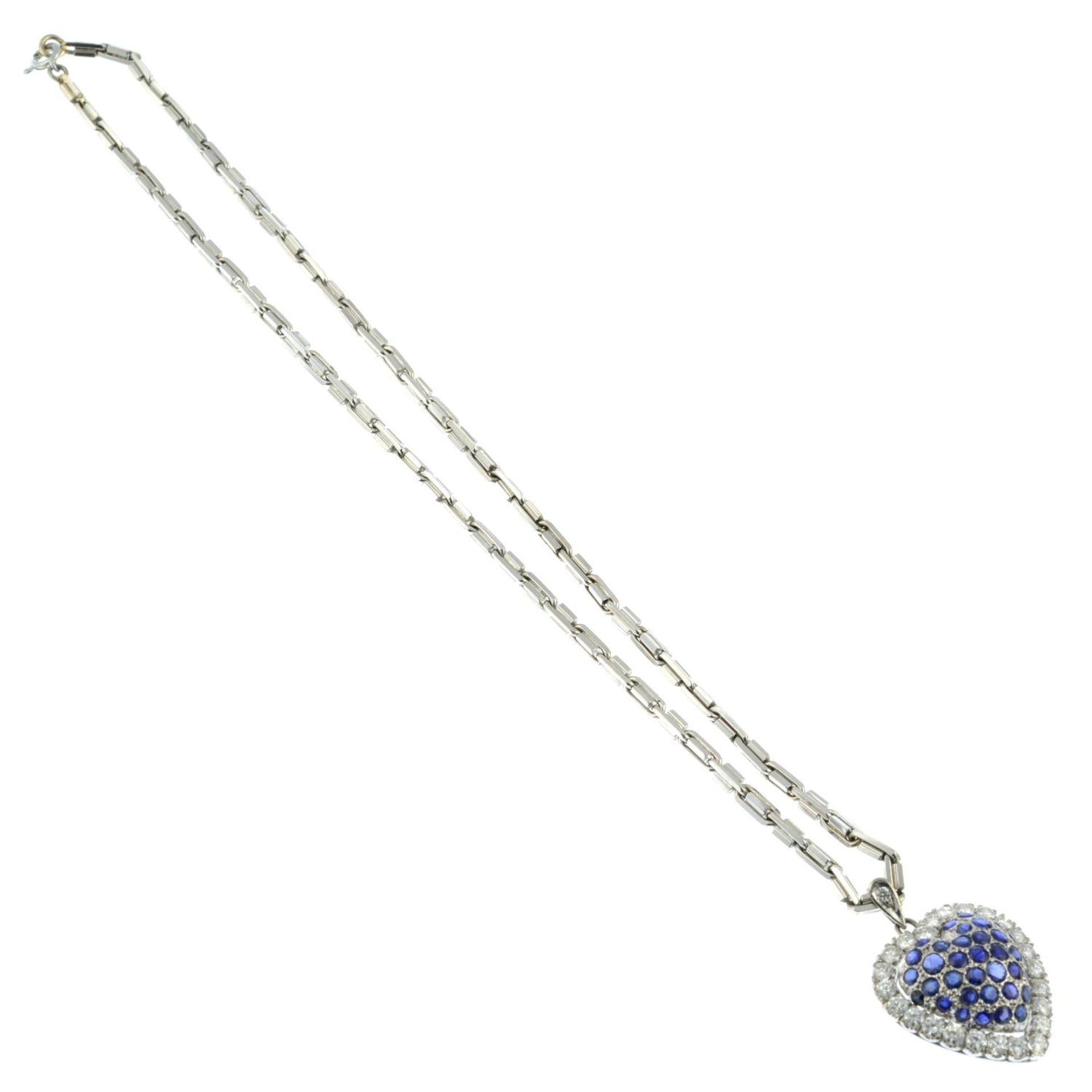 A sapphire and diamond heart-shape pendant, with chain. - Bild 5 aus 5