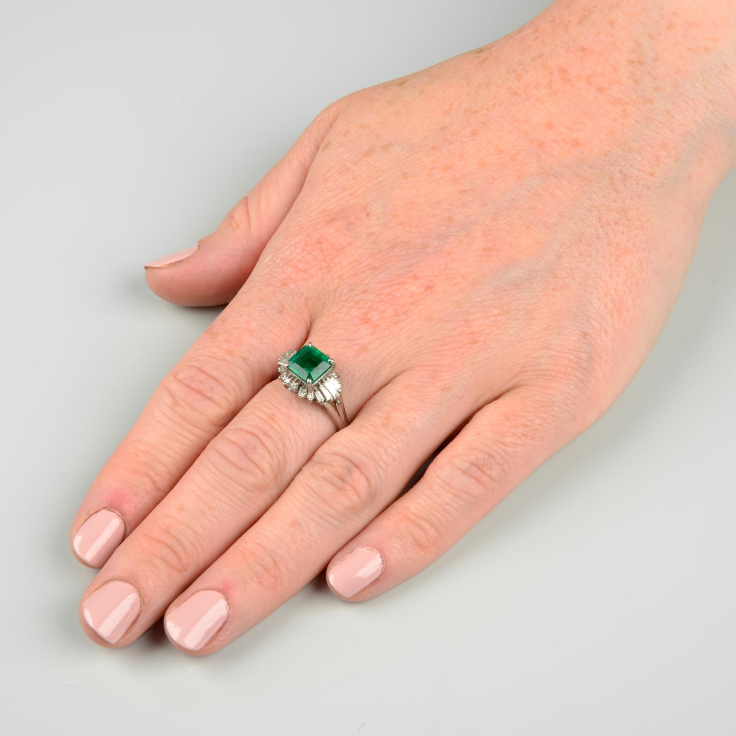 An emerald and vari-cut diamond dress ring. - Image 3 of 6