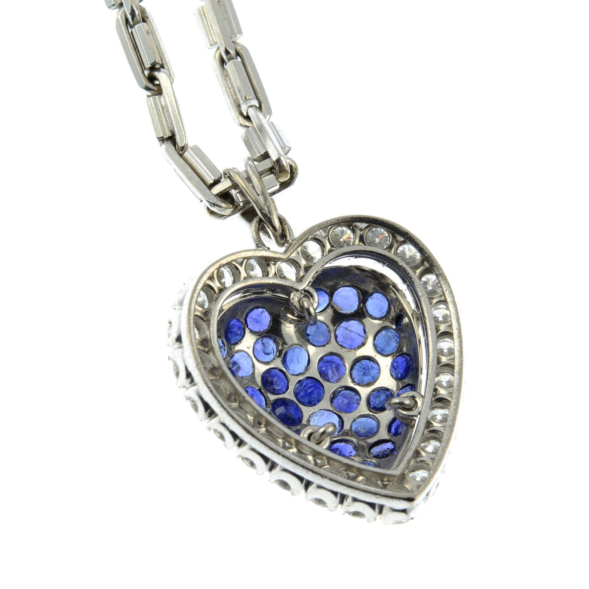 A sapphire and diamond heart-shape pendant, with chain. - Bild 4 aus 5