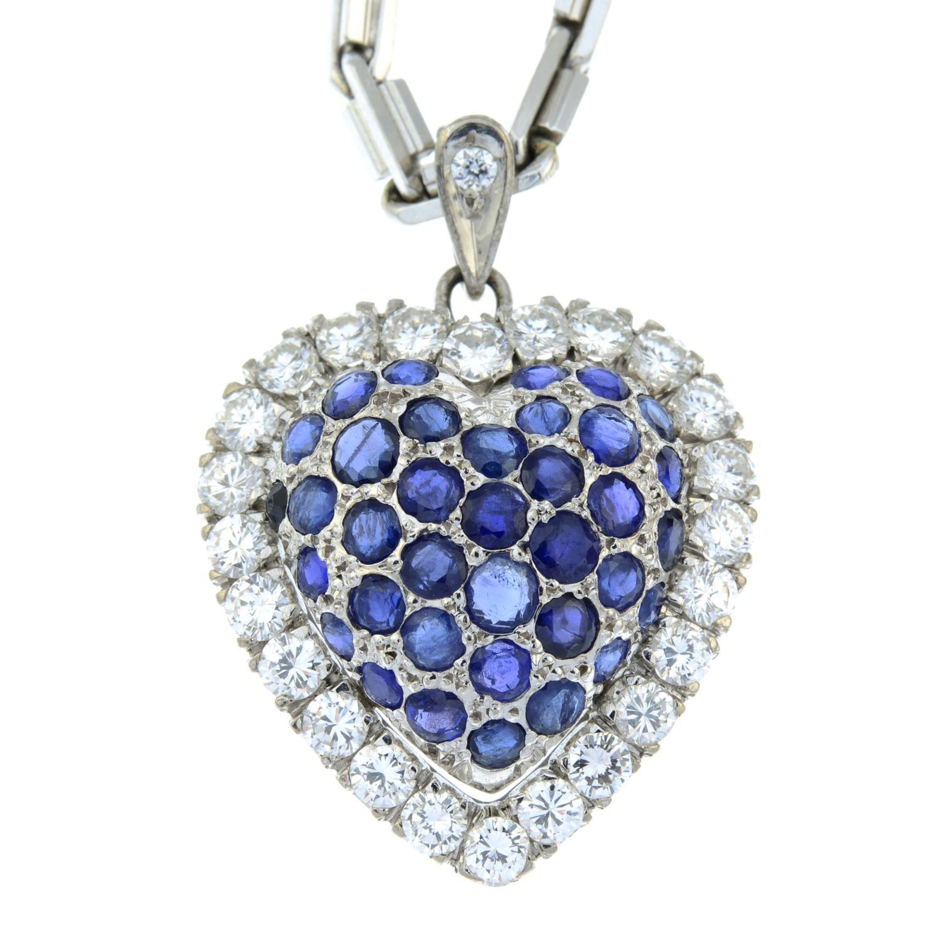 A sapphire and diamond heart-shape pendant, with chain. - Bild 2 aus 5