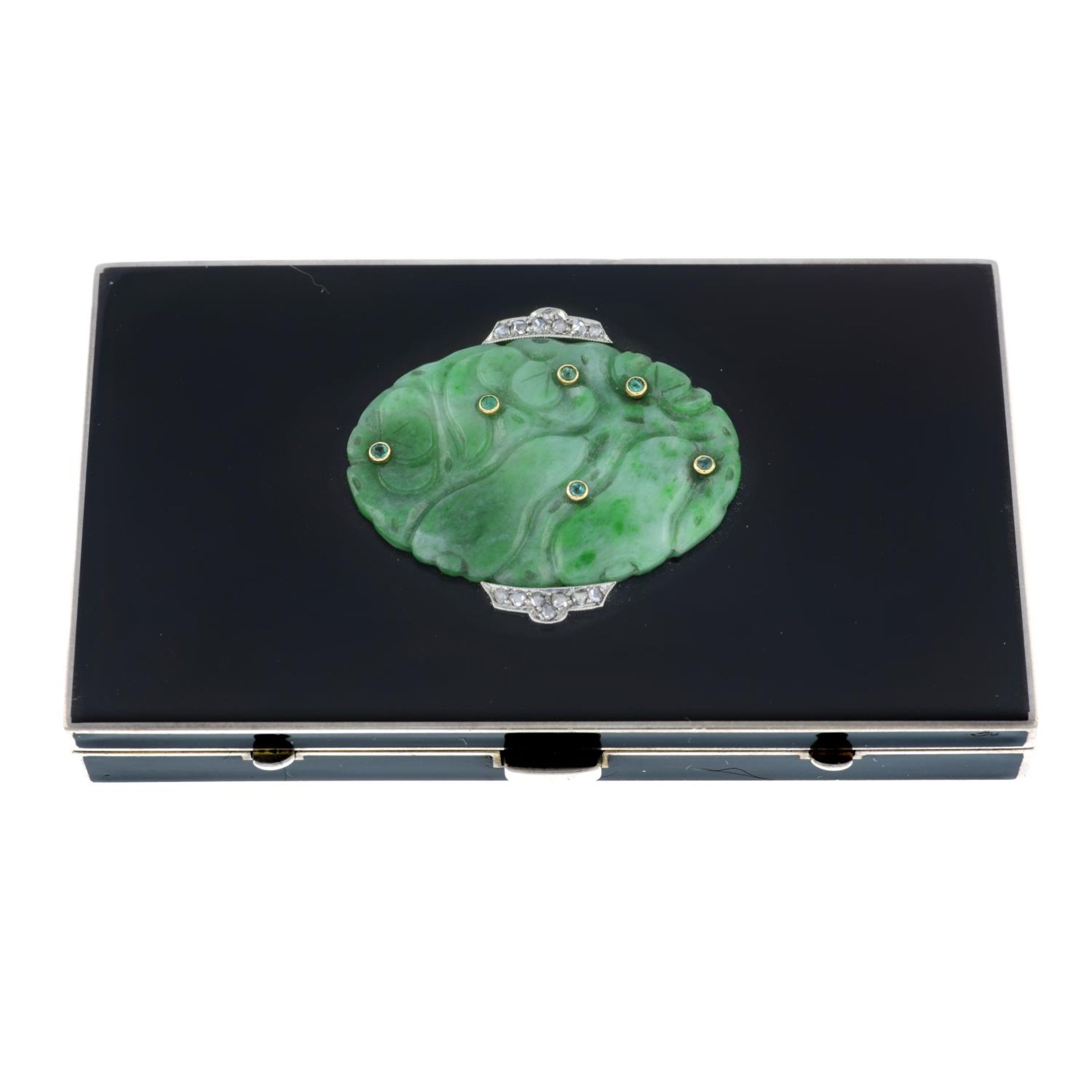 An Art Deco silver, carved jade, emerald, diamond and black enamel vanity case, by Strauss, Allard a - Image 2 of 6