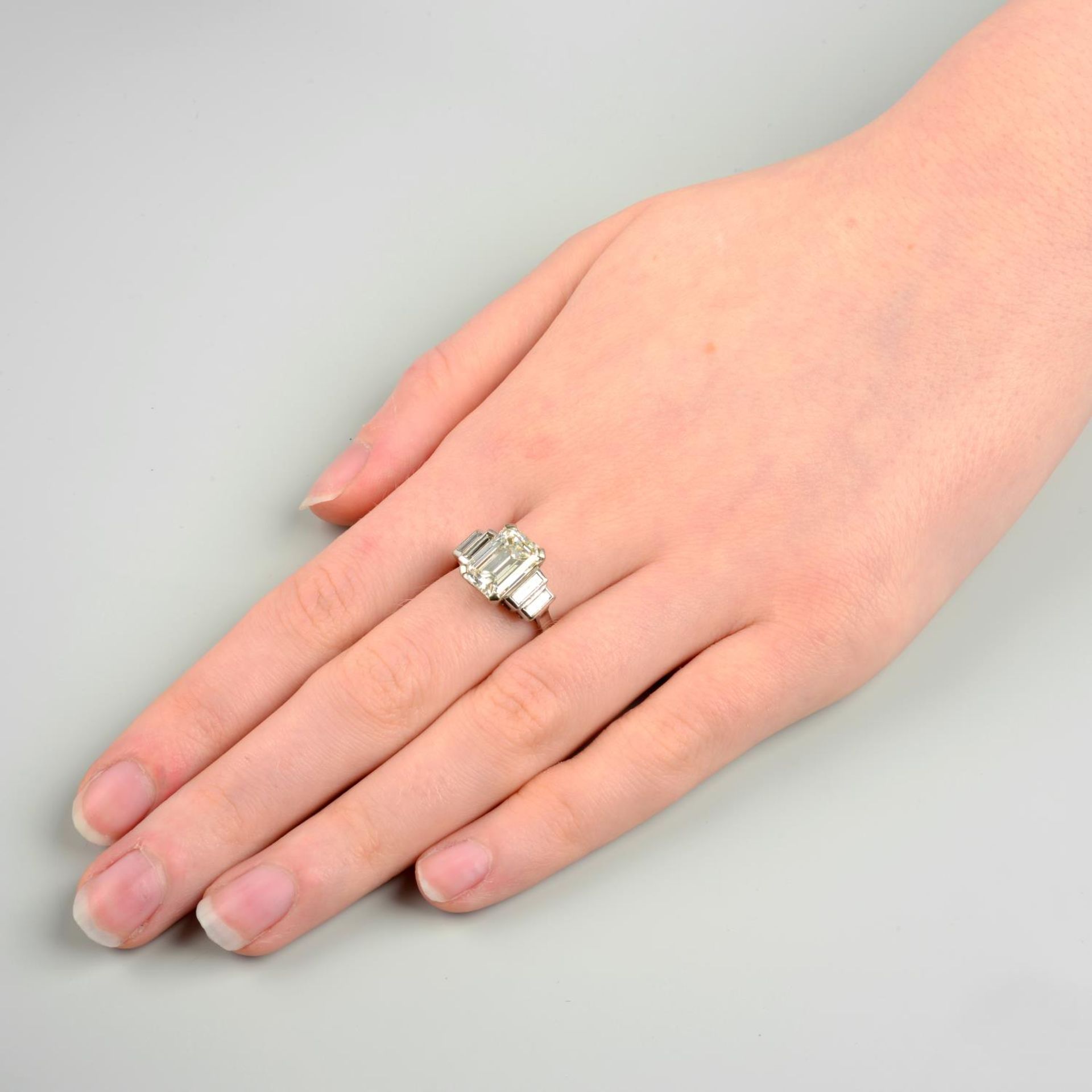 A rectangular-shape diamond single-stone ring, - Image 3 of 8