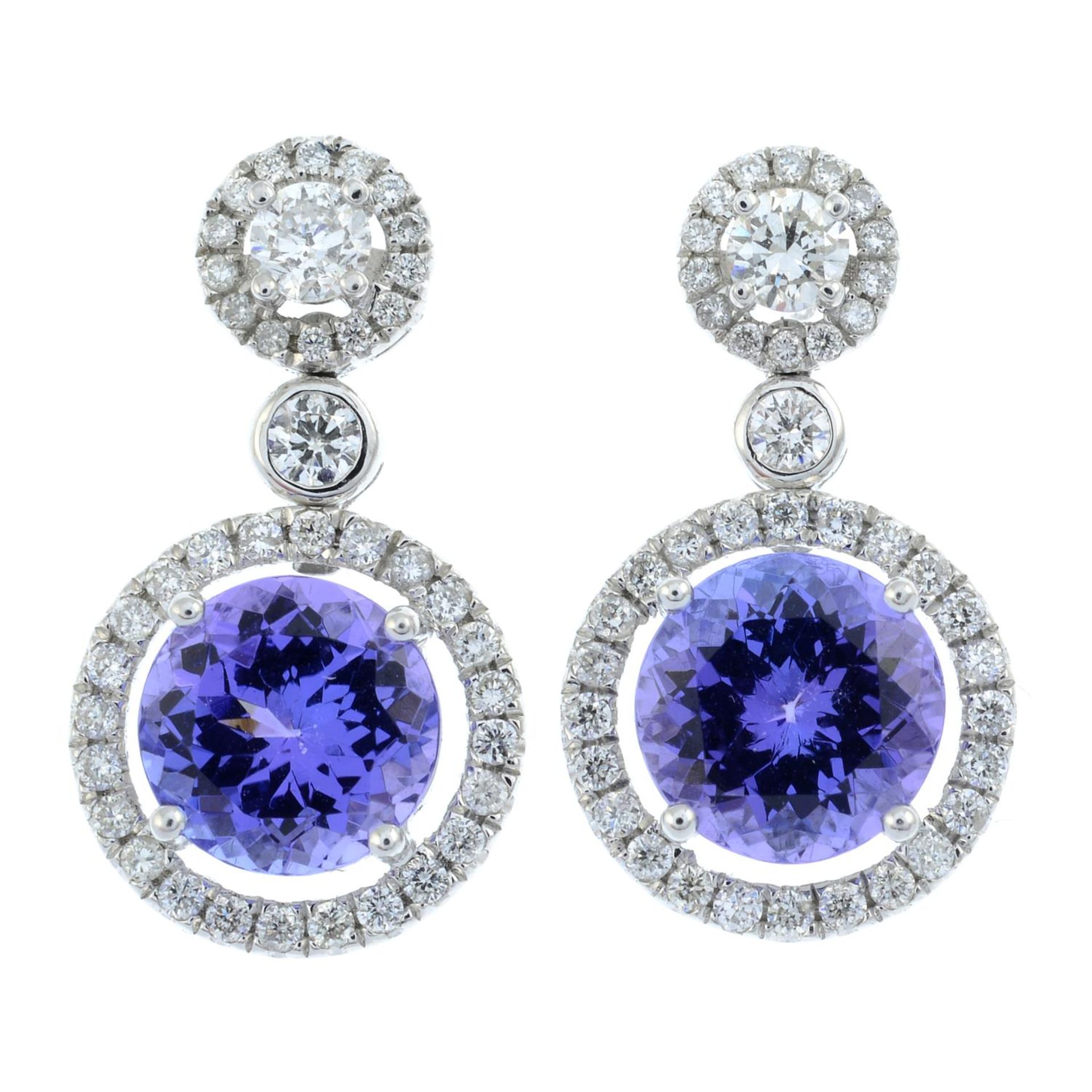 A pair of 18ct gold tanzanite and diamond cluster drop earrings. - Bild 2 aus 3