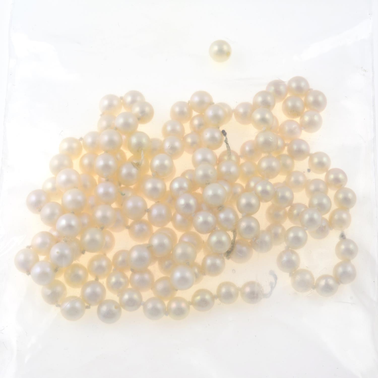 Selection of cultured pearls, - Image 3 of 3