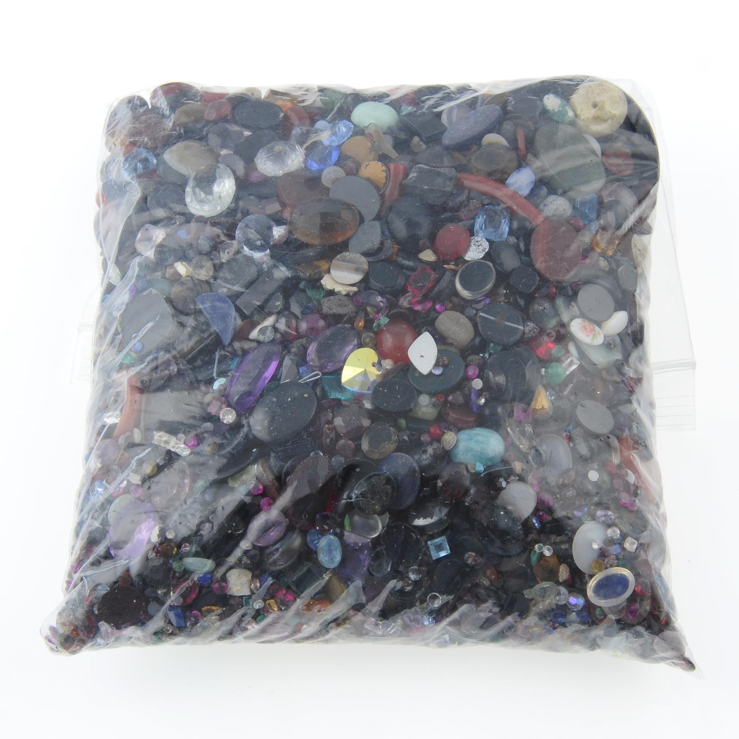 A selection of gemstones, weighing 1.2kgs. - Image 2 of 2