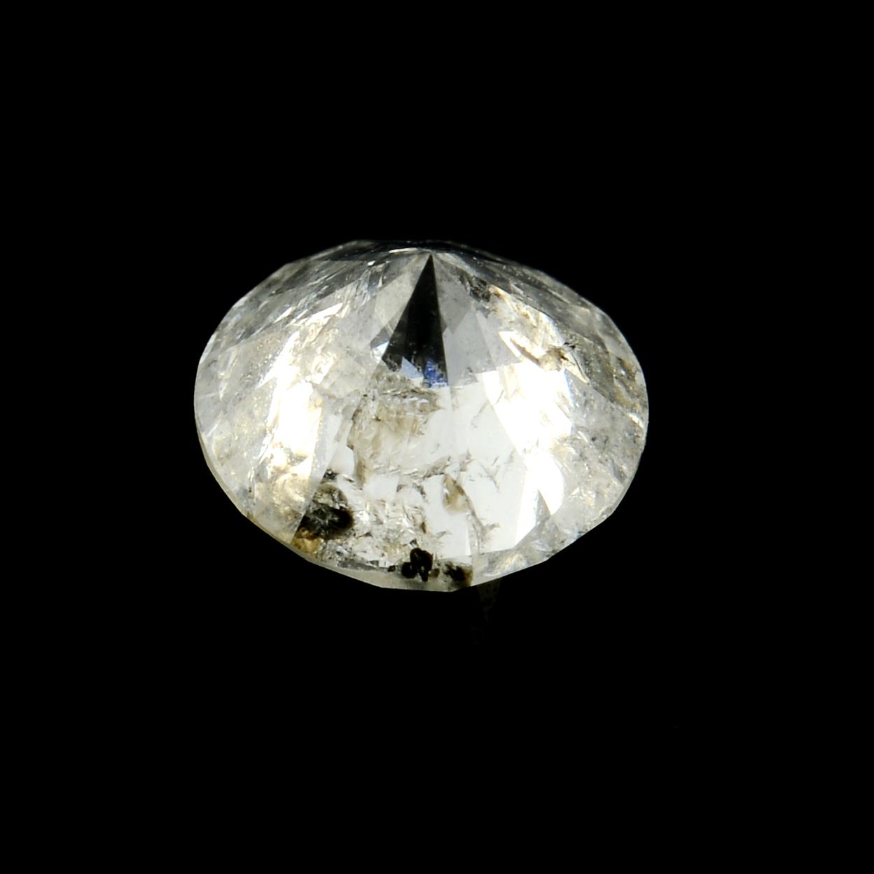 A brilliant cut diamond. - Image 2 of 2