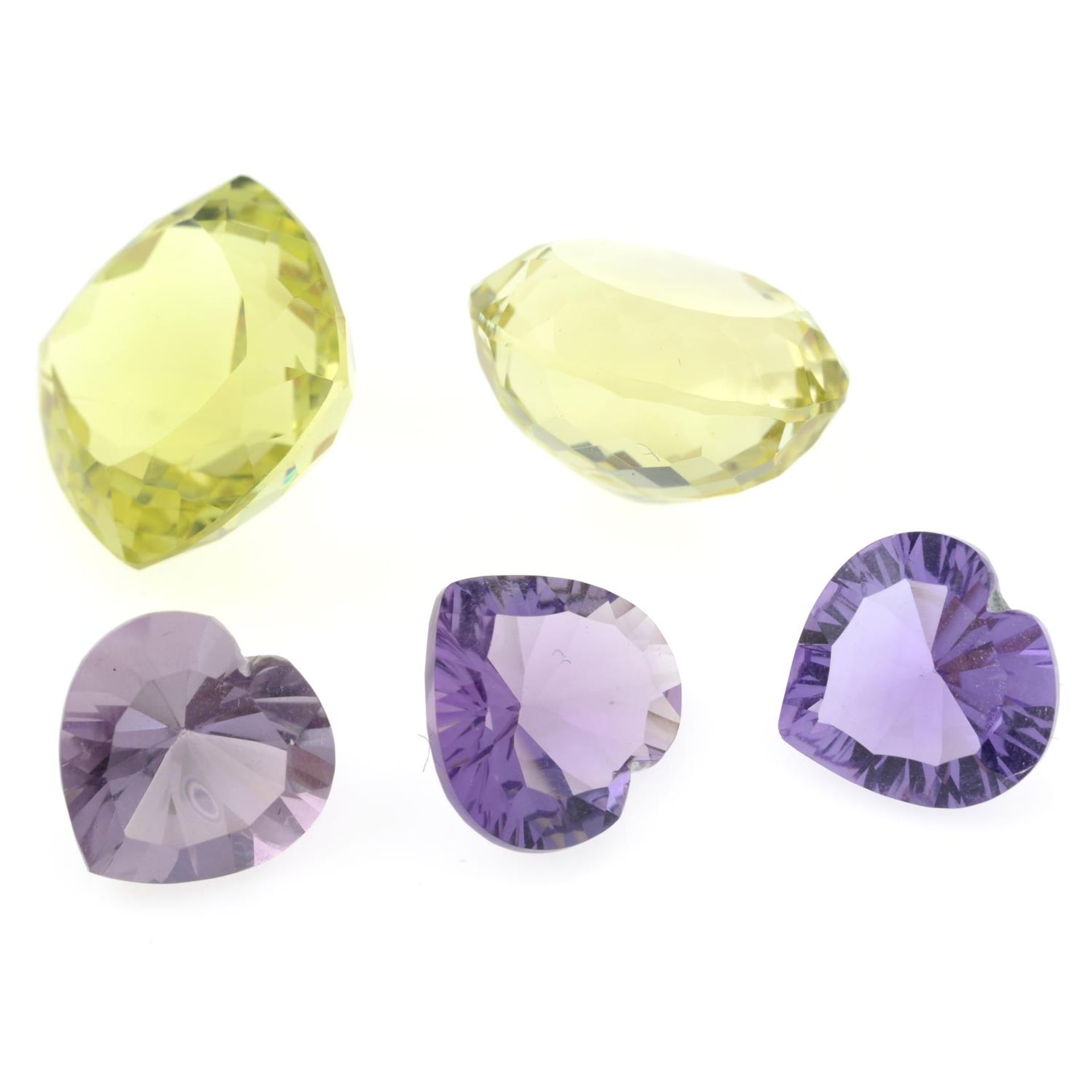 Eight quartzes, weighing 122.50cts, to include amethysts, citrines and green quartz. - Bild 3 aus 3