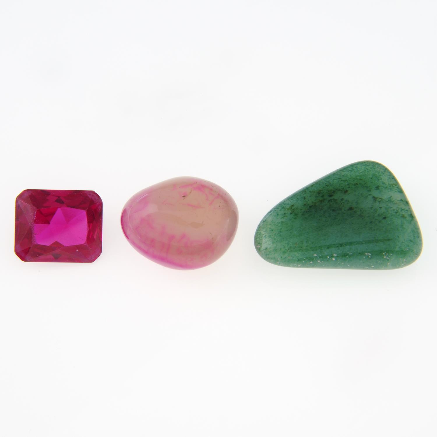 A selection of gemstones, weighing 940gms.