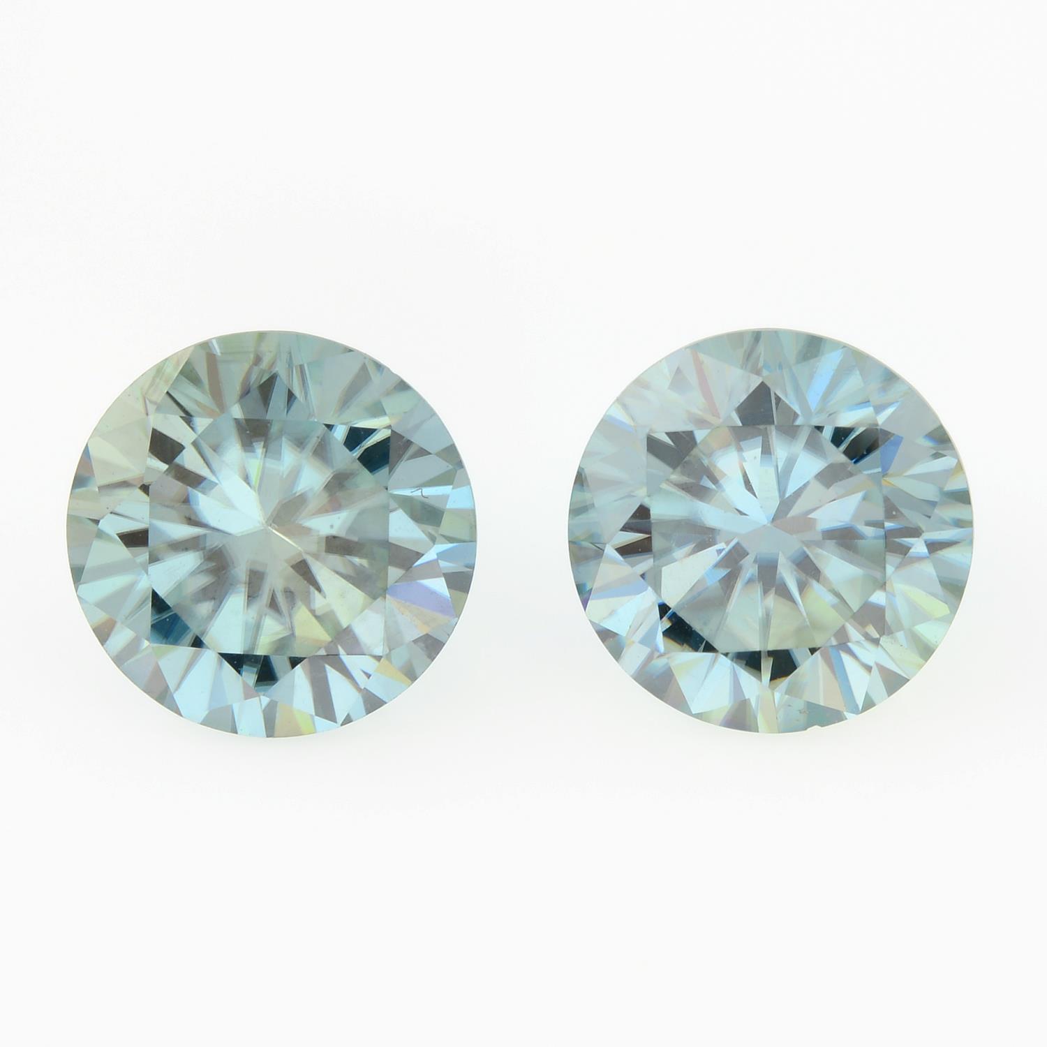 A pair of circular-shape bluish-green synthetic moissanite, total weight 4.15cts.