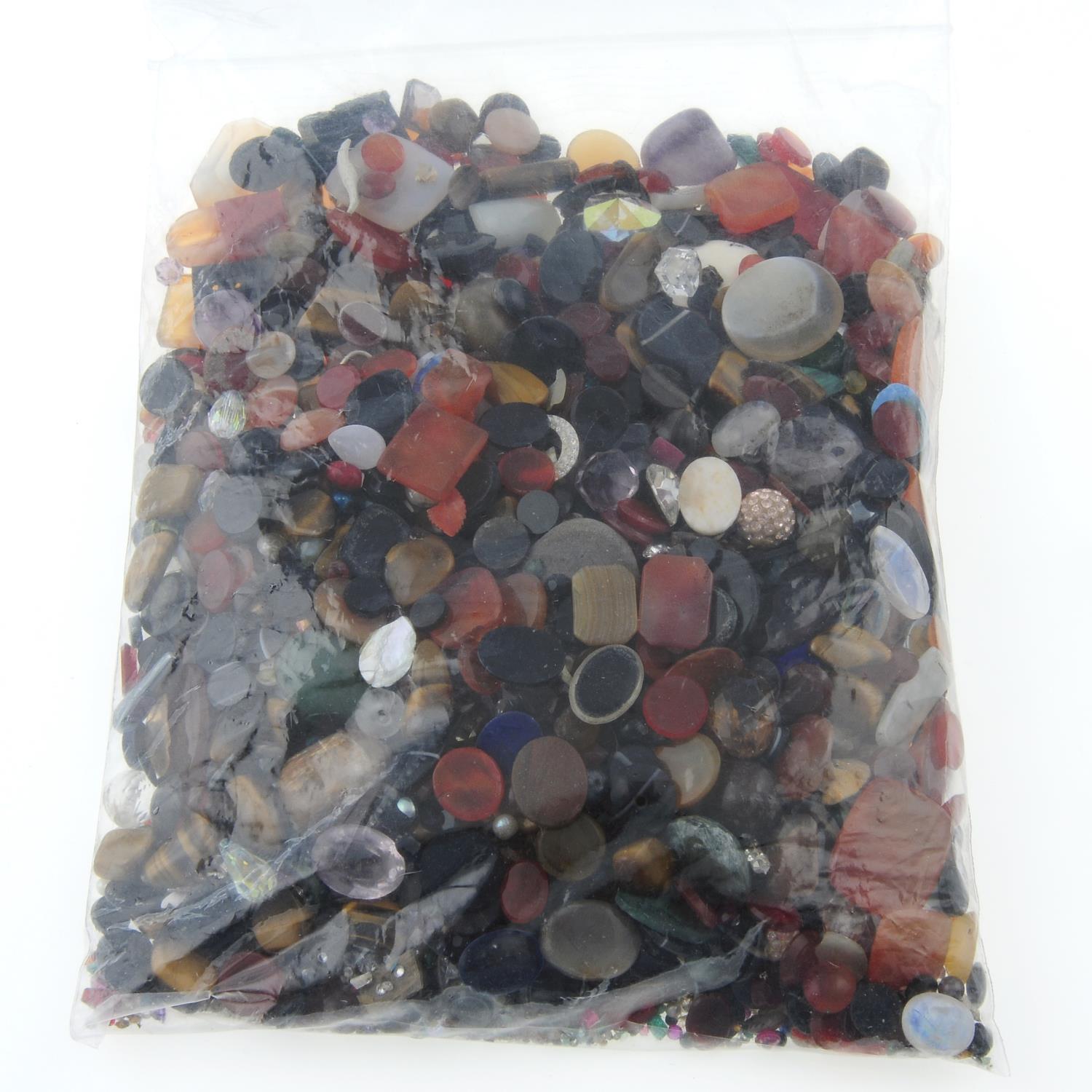 A selection of gemstones, weighing 730gms. - Image 2 of 2