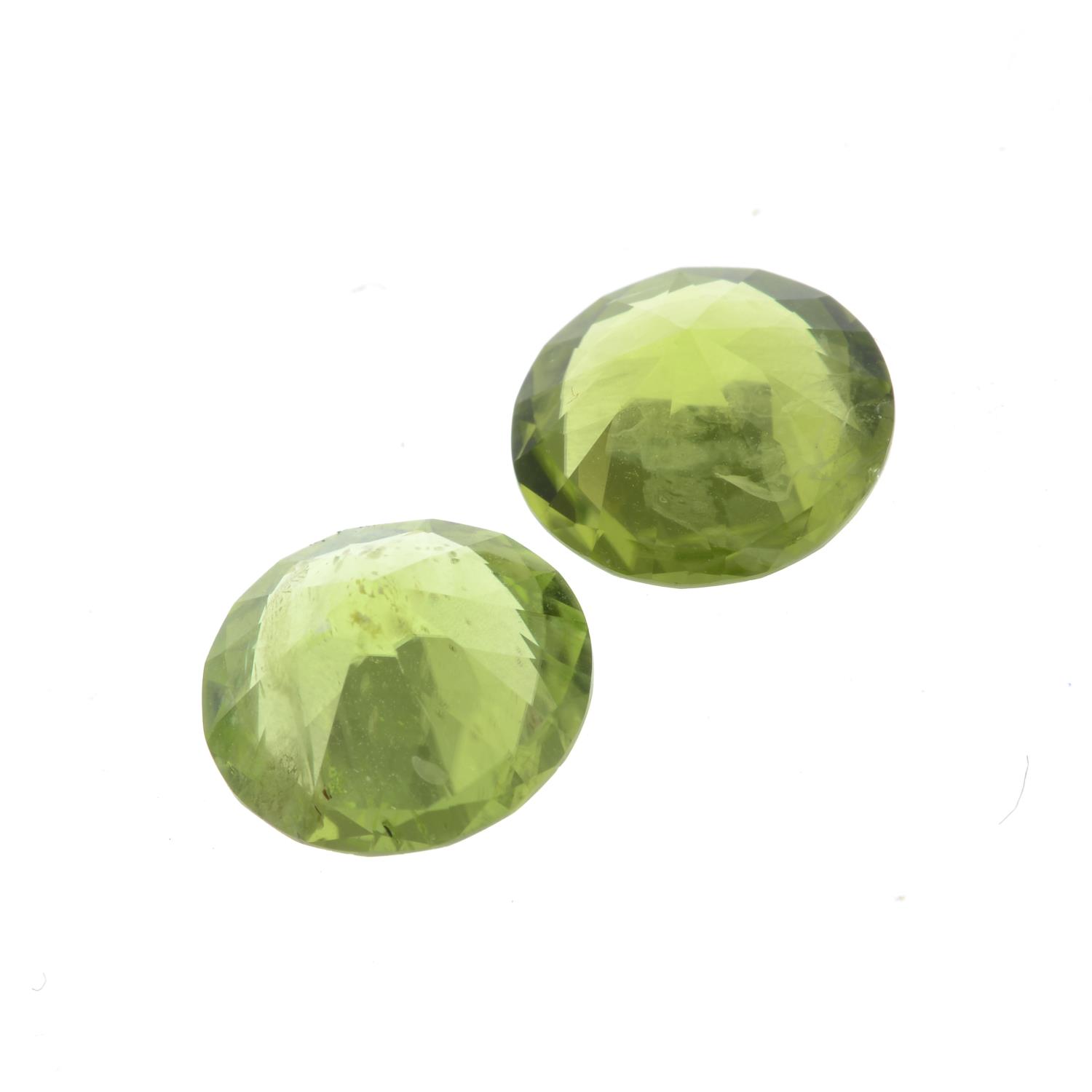 Twelve vari-shape peridot. - Image 2 of 6