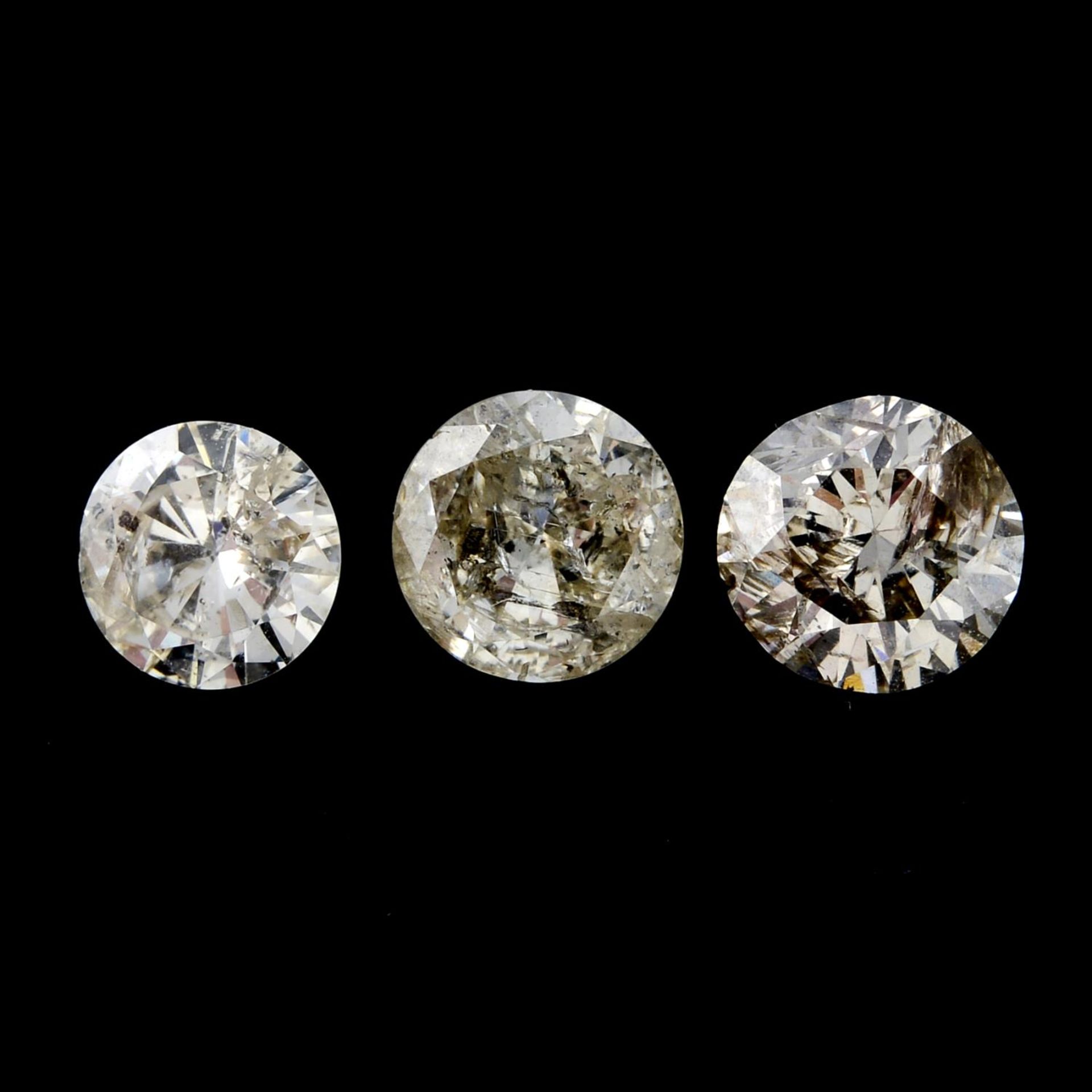 Nine brilliant cut diamonds weighing 3.57cts total.