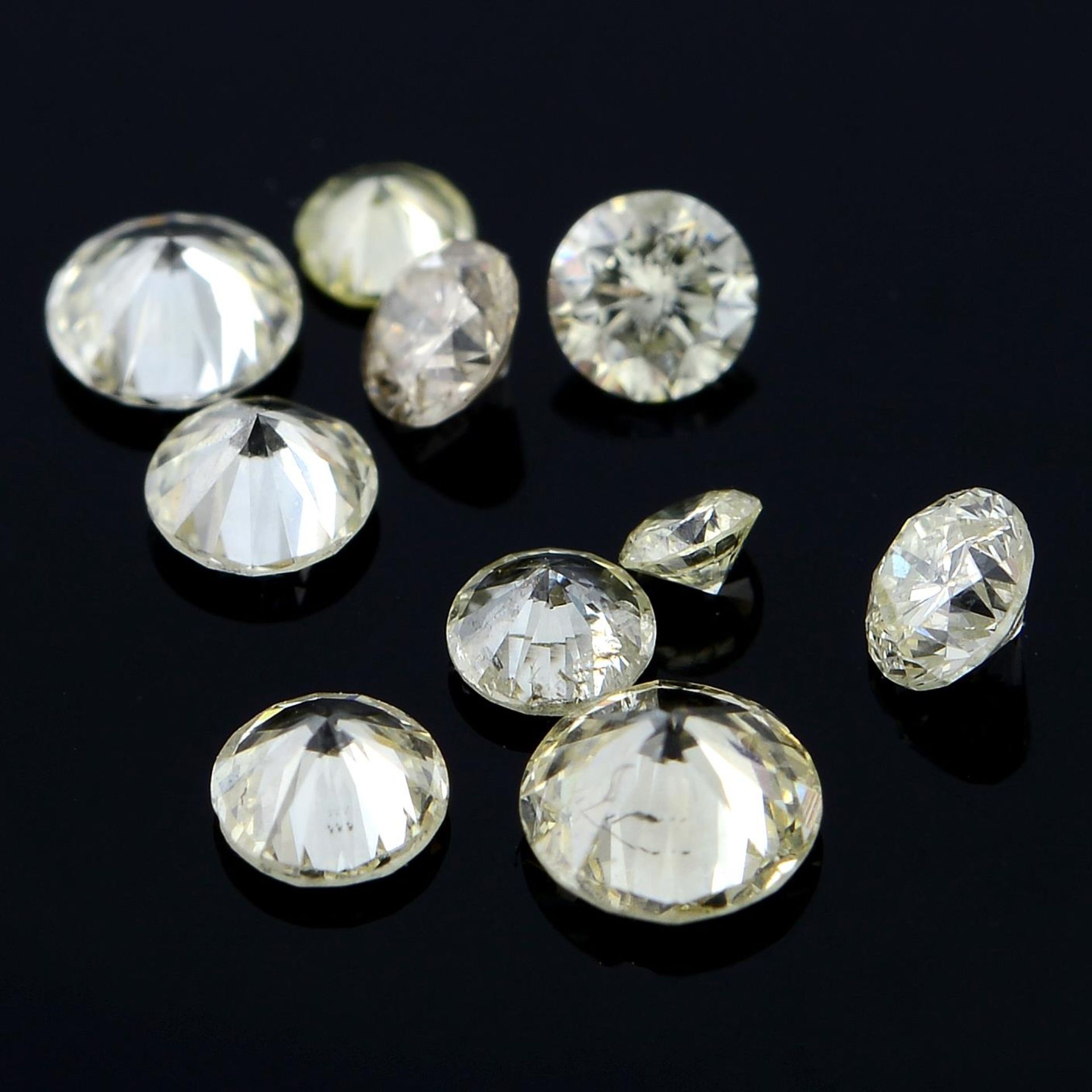 A selection of diamonds, weighing 1.04cts total. - Bild 2 aus 2