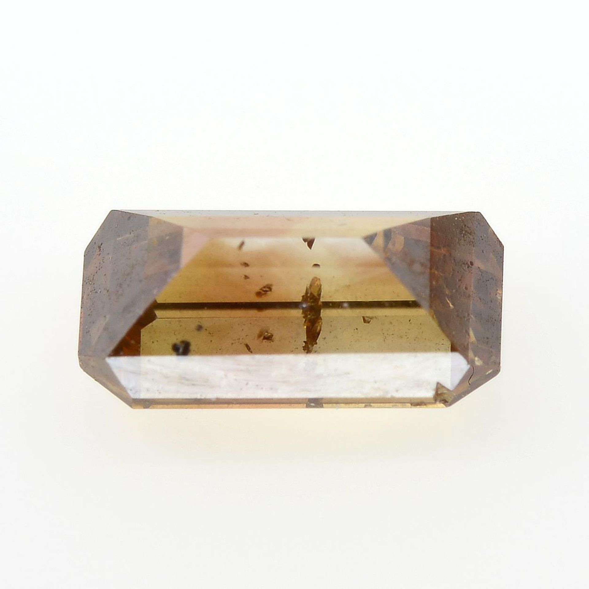 A rectangular shape fancy deep brown orange diamond, weighing 0.48ct. - Bild 2 aus 3