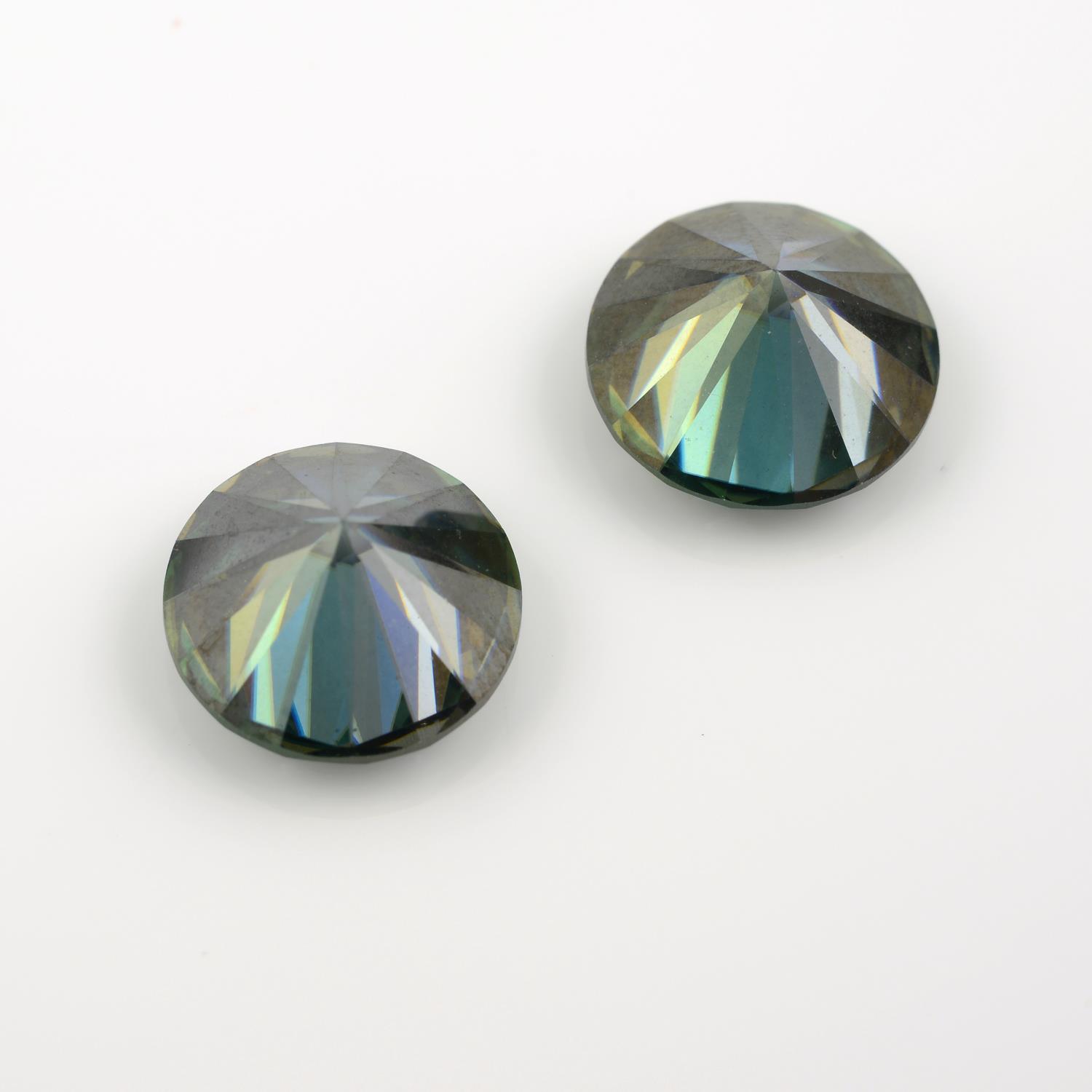 A pair of circular-shape green synthetic moissanite, total weight 6.30cts. - Image 2 of 2